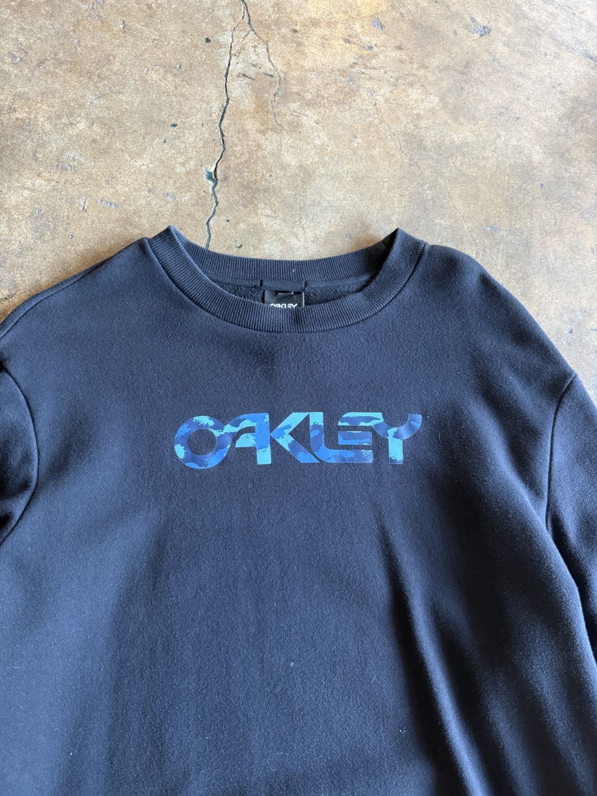 Oakley Vintage Y2K Oakley Logo Crewneck Size US XXL / EU 58 / 5 - 2 Thumbnail