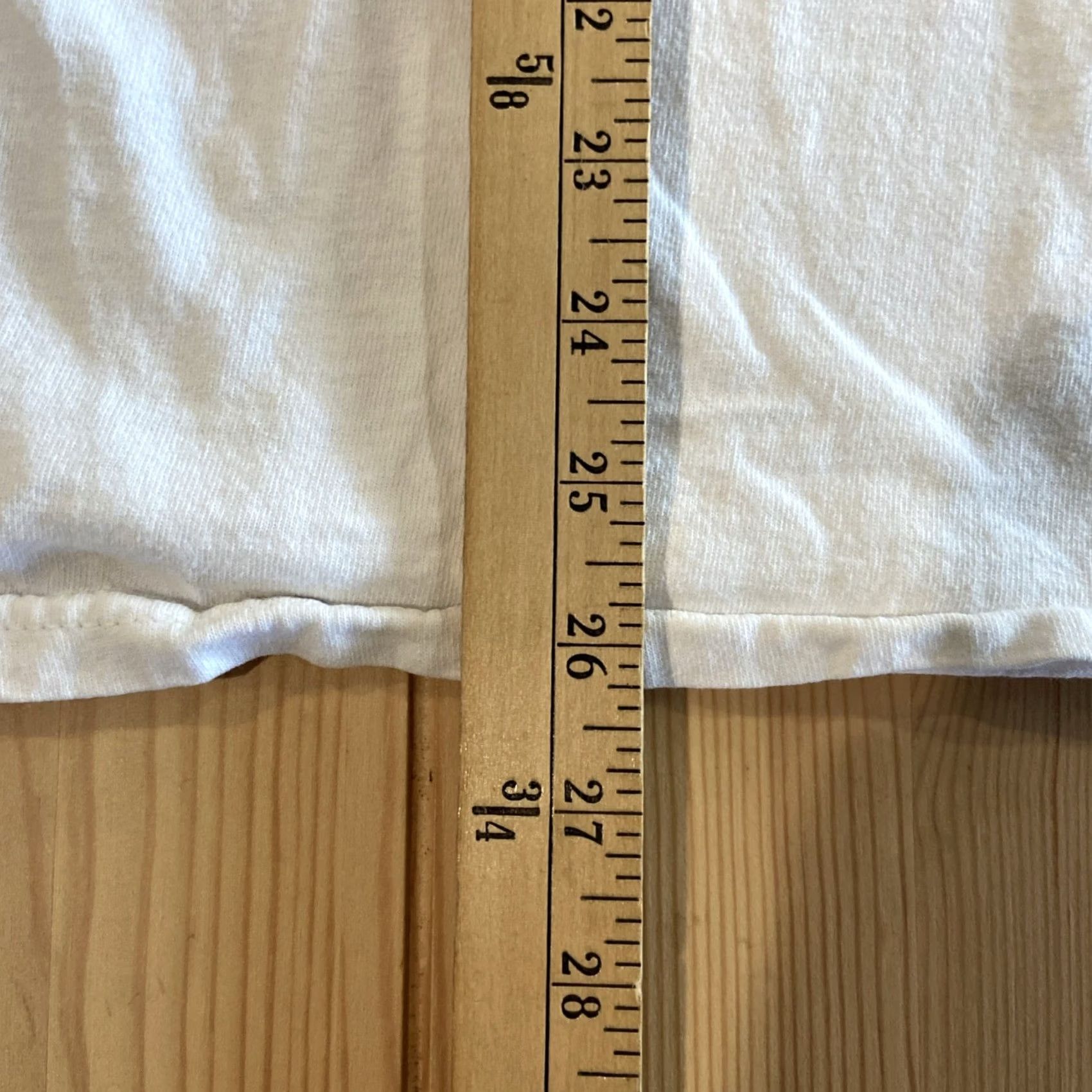 Vintage VINTAGE Laura Trayser Designs T-Shirt Men’s XL White Bunny Flowers Garden Friends Beach Fun Size US XL / EU 56 / 4 - 3 Thumbnail