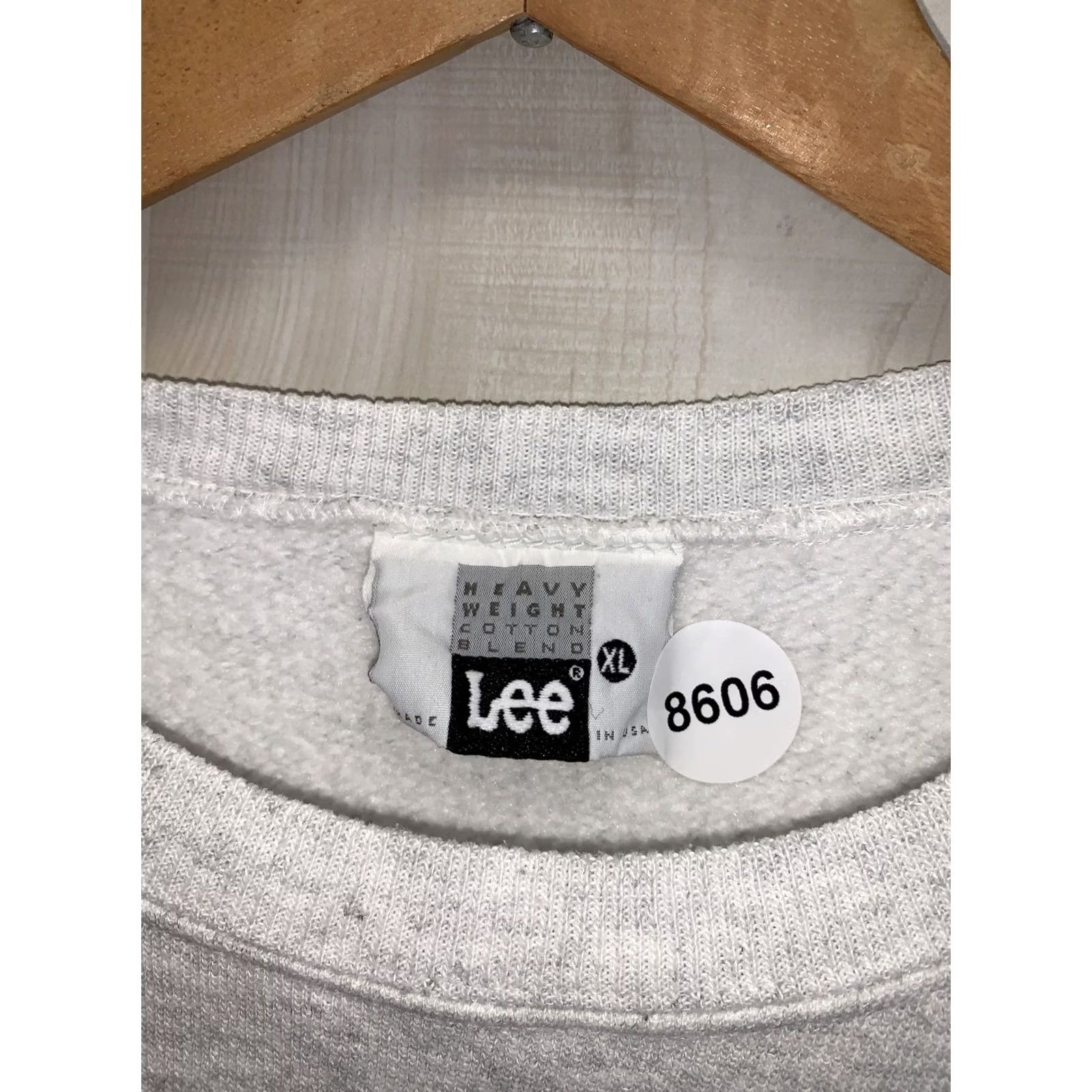 Lee VINTAGE Lee Heavy Weight Cotton Wens Sweatshirt USA Made-XL 8606 Gray 1990s Mens Womens Adults Boys Girls Shirt Hoodie Sweatshirt N/A Size XL / US 12-14 / IT 48-50 - 4 Thumbnail