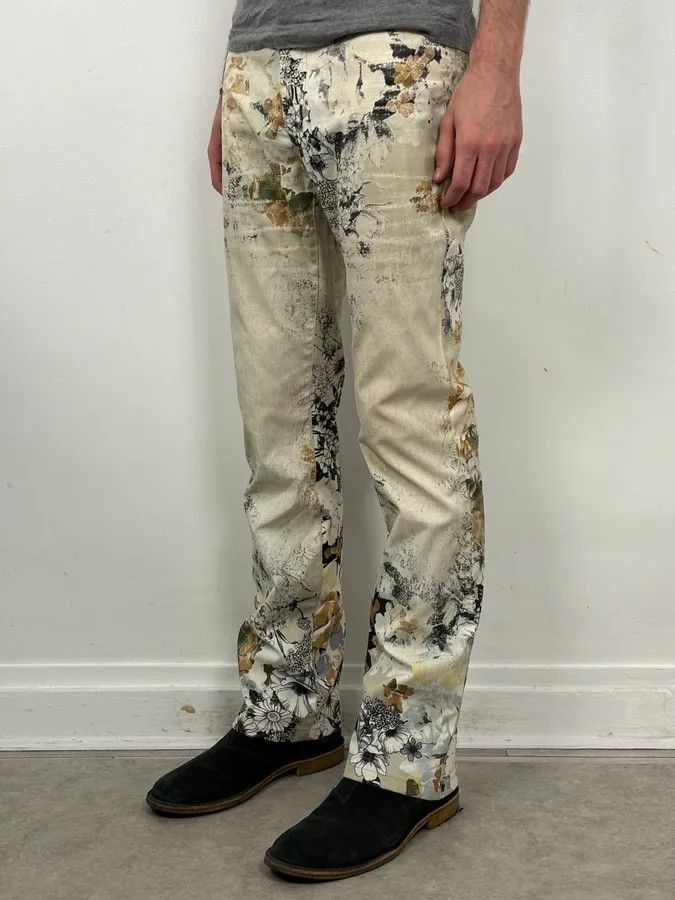 Just Cavalli 2000s Cavalli Cream Floral Fantasy Pants Size US 30 / EU 46 - 3 Thumbnail
