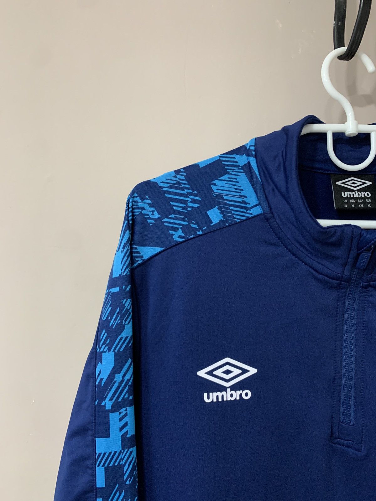 Umbro Heart of Midlothian Hearts Soccer Long Sleeve Shirt Umbro XL Size US XL / EU 56 / 4 - 3 Thumbnail