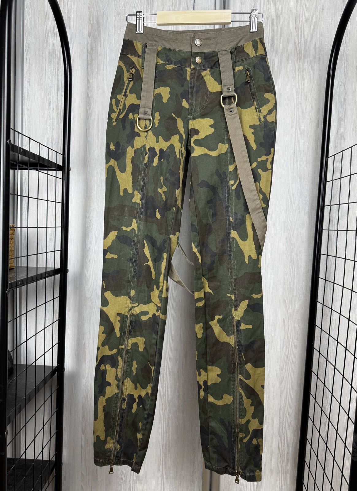Dolce & Gabbana Dolce & Gabbana Vintage AW03 Strap Camo Pants Rare Size 26" / US 2 / IT 38 - 2 Thumbnail