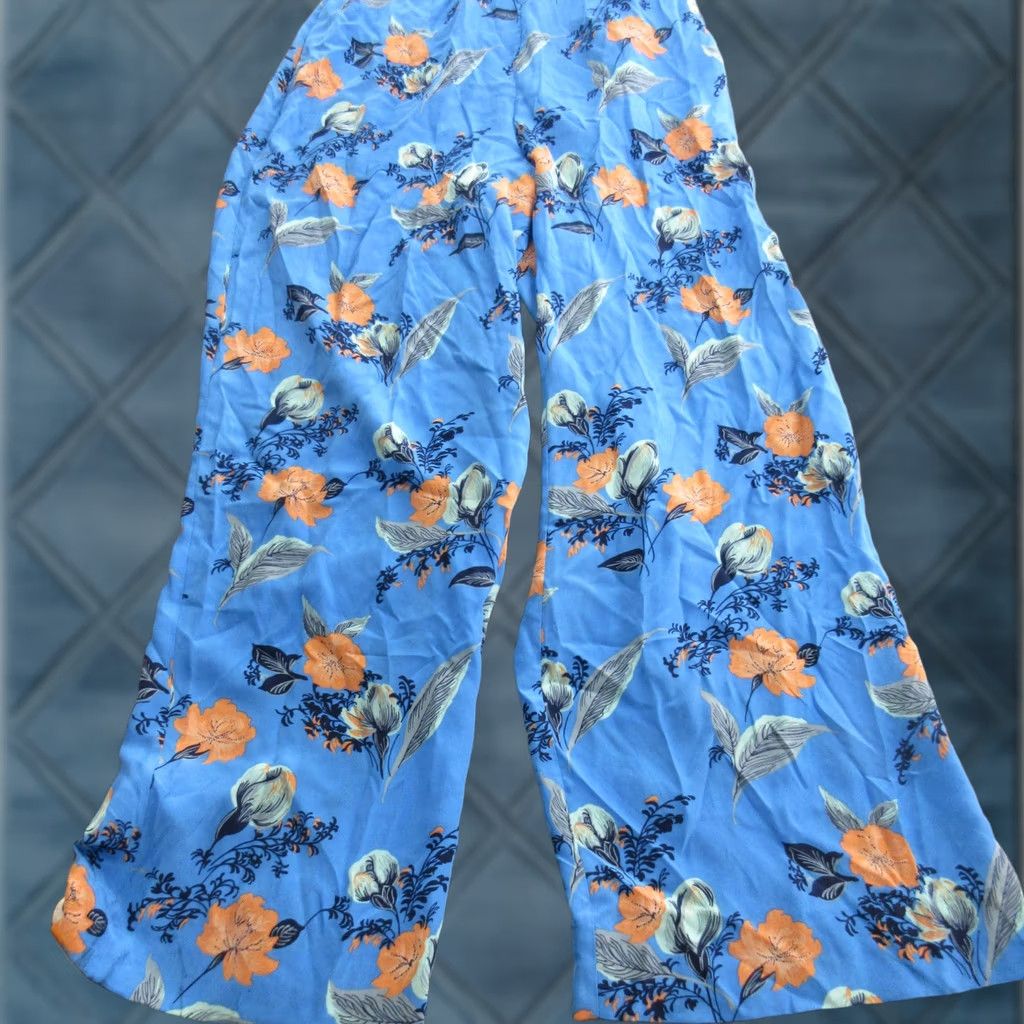 Diane von Furstenberg Diane von Furstenberg Jumpsuit Womens 4 Blue Silk Halter V Neck Wide Leg Floral Size 27" / US 4 / IT 40 - 1 Thumbnail