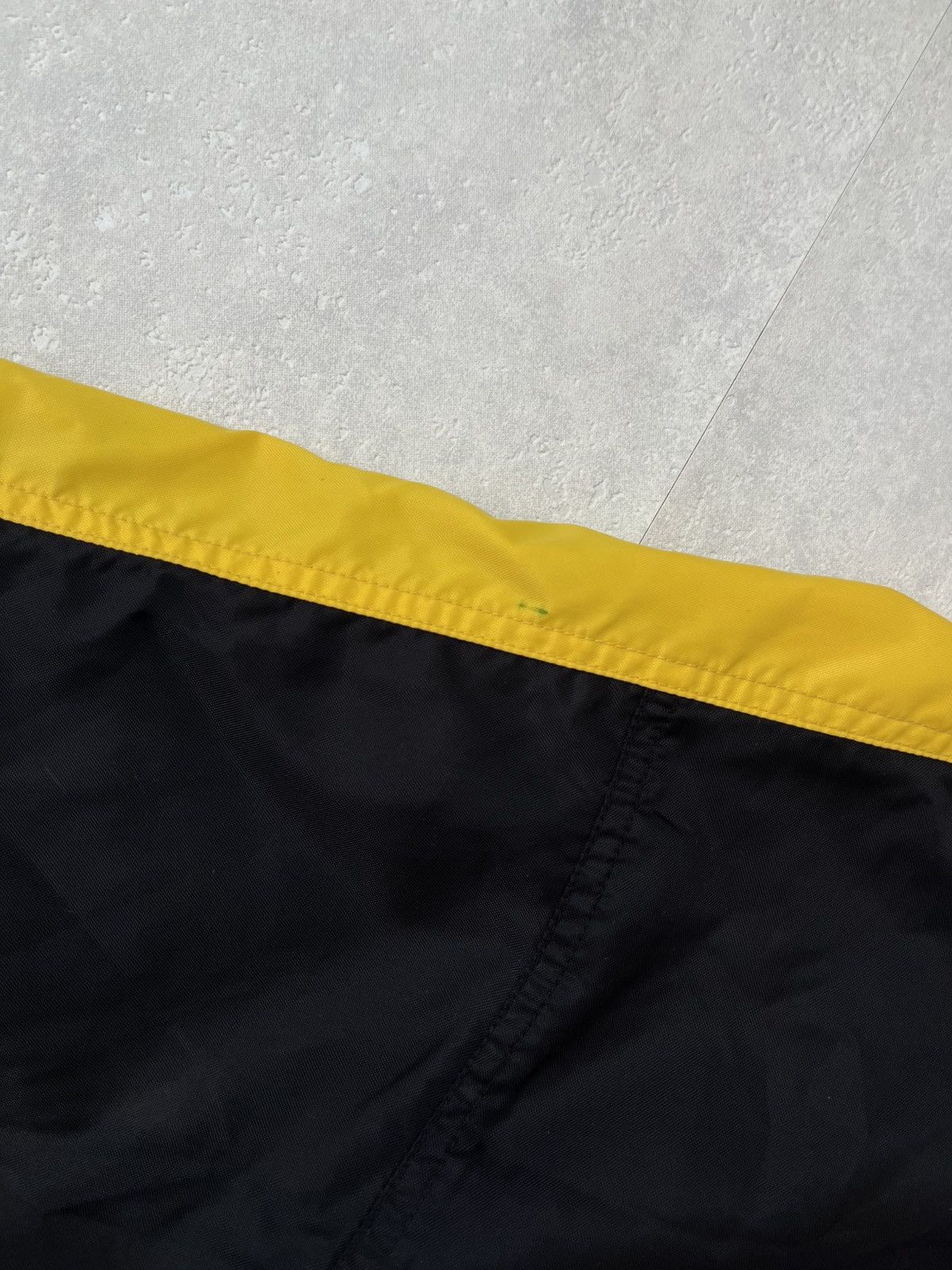 Nike 90’s NIKE BIG BACK SWOOSH LOGO OVERSIZED RETRO TRACK JACKET Size US XL / EU 56 / 4 - 12 Thumbnail
