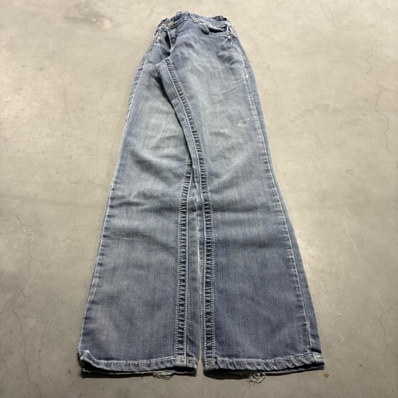 Crazy Vintage Y2K/2000s Flare Grunge Streetwear Medium Wash Denim Jeans!