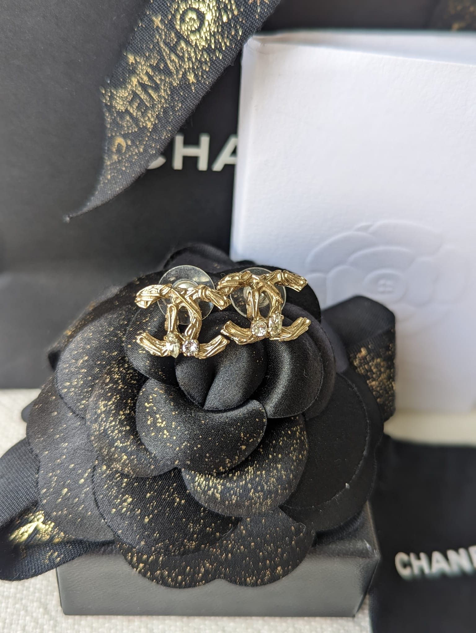 Chanel Chanel CC B14K Logo earrings GHW crystal earring receipt box Size ONE SIZE - 4 Thumbnail