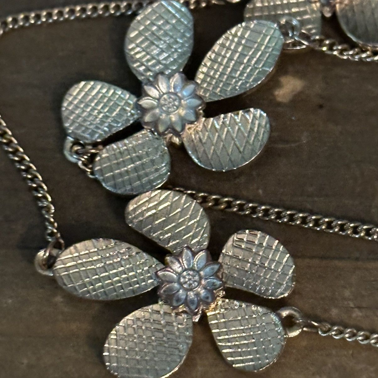 Other Long gold tone station flower chain necklace Size ONE SIZE - 4 Thumbnail