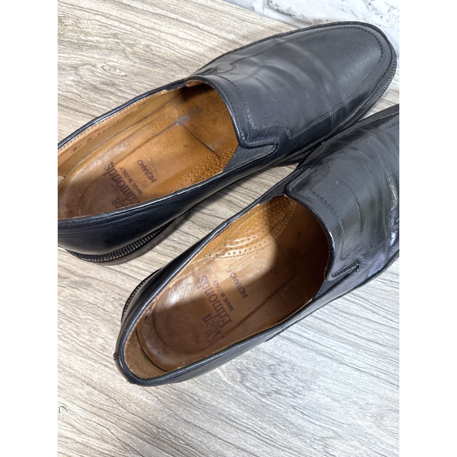 Allen Edmonds Allen Edmonds Merano Black Slip On Loafers Mens 9.5 D Dress Shoes Leather Modern Classic Mens Shoes Black Size US 10 / EU 43 - 5 Thumbnail