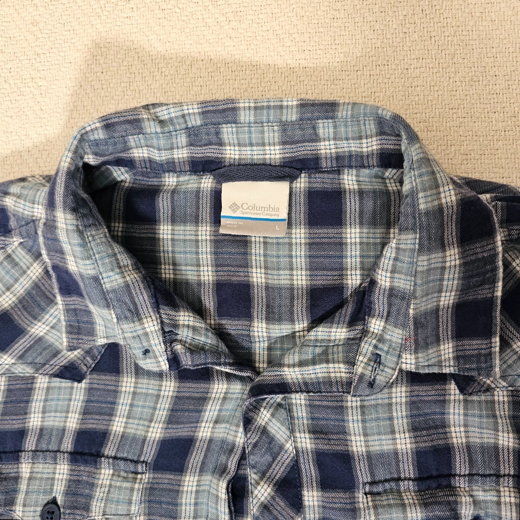 Vintage Columbia Mens Large Button-Down Shirt Blue Plaid Vintage Pockets Cotton Blend 90s Outdoors Size US L / EU 52-54 / 3 - 2 Thumbnail