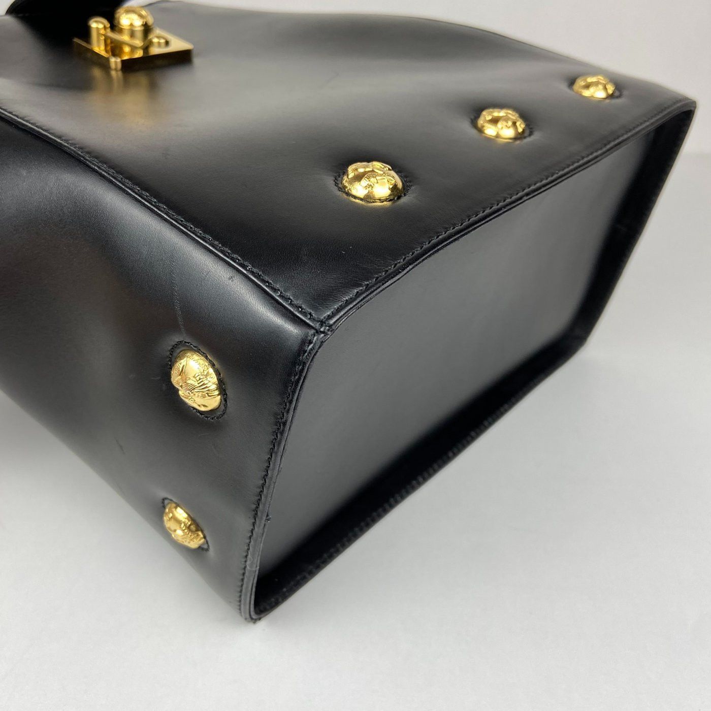 Salvatore Ferragamo Salvatore Ferragamo Gancini Black Bucket Shoulder Bag Size ONE SIZE - 9 Thumbnail