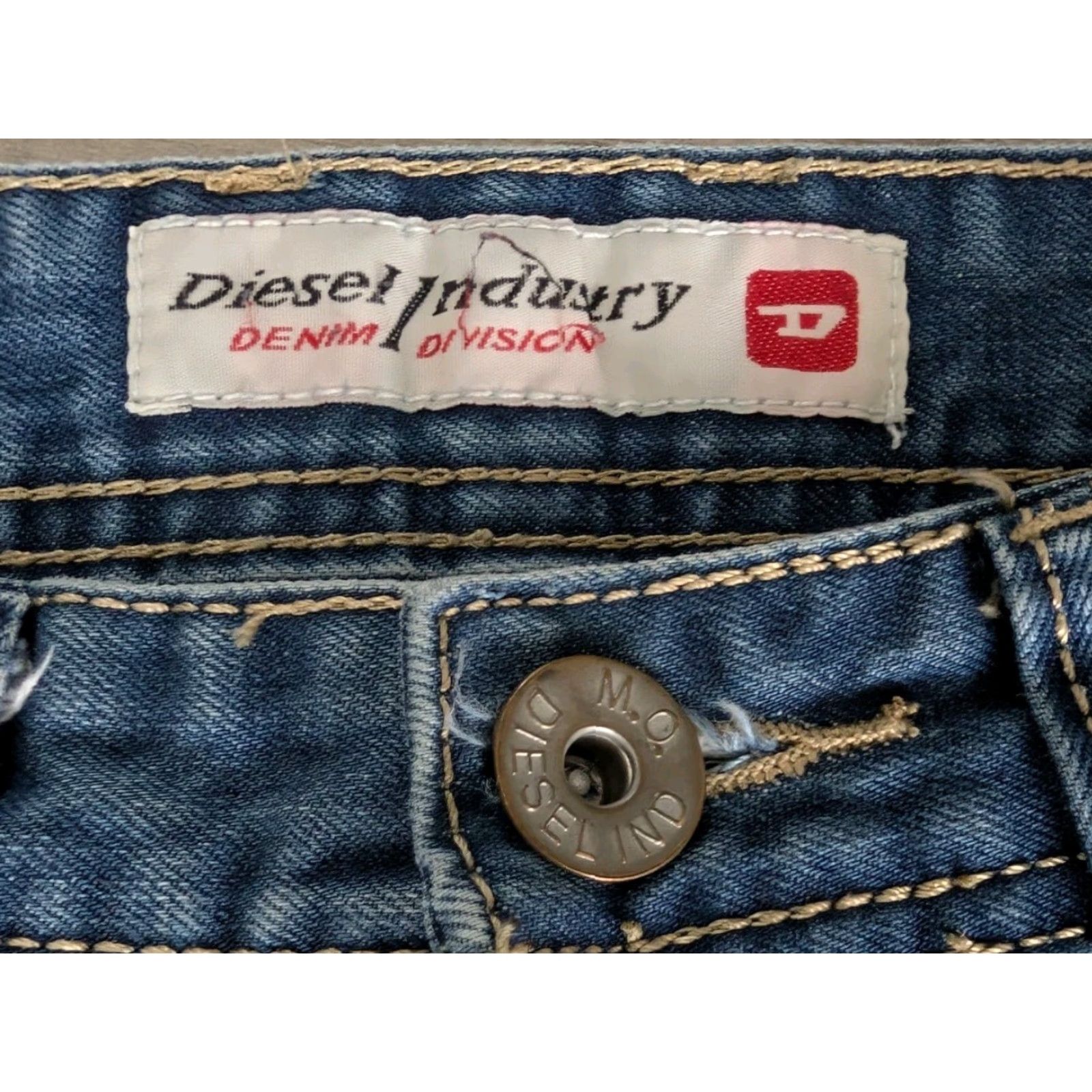 Diesel VINTAGE Diesel Women's Jeans 29 Italy Distressed Whiskered Faded 5-Pocket Denim Blue Adjustable Logo Retro 90s City Y2K Jeans Womens Size 29" - 6 Thumbnail