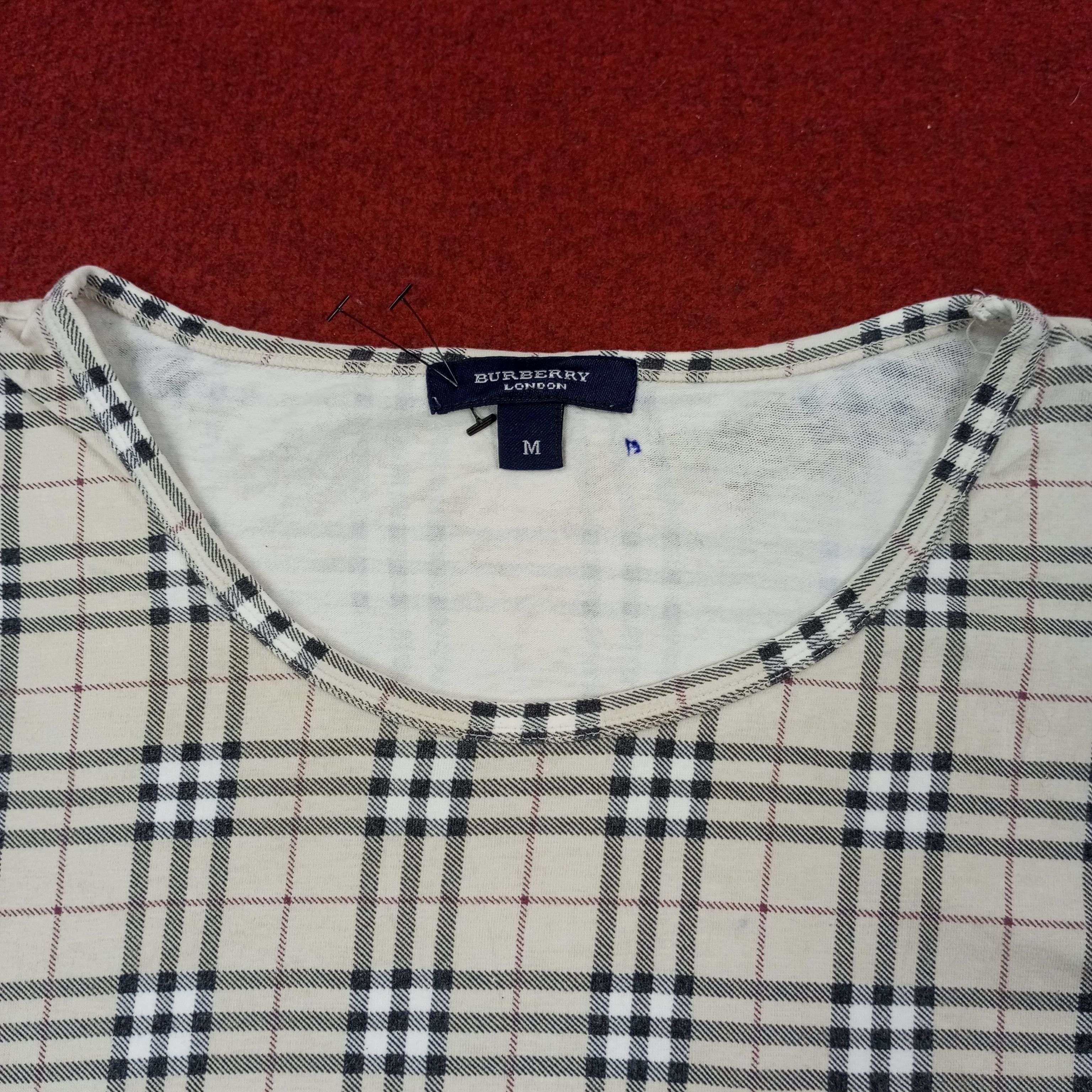 Burberry × Vintage Burberry London Nova Check Design Tshirt c219n33 Size S / US 4 / IT 40 - 2 Thumbnail