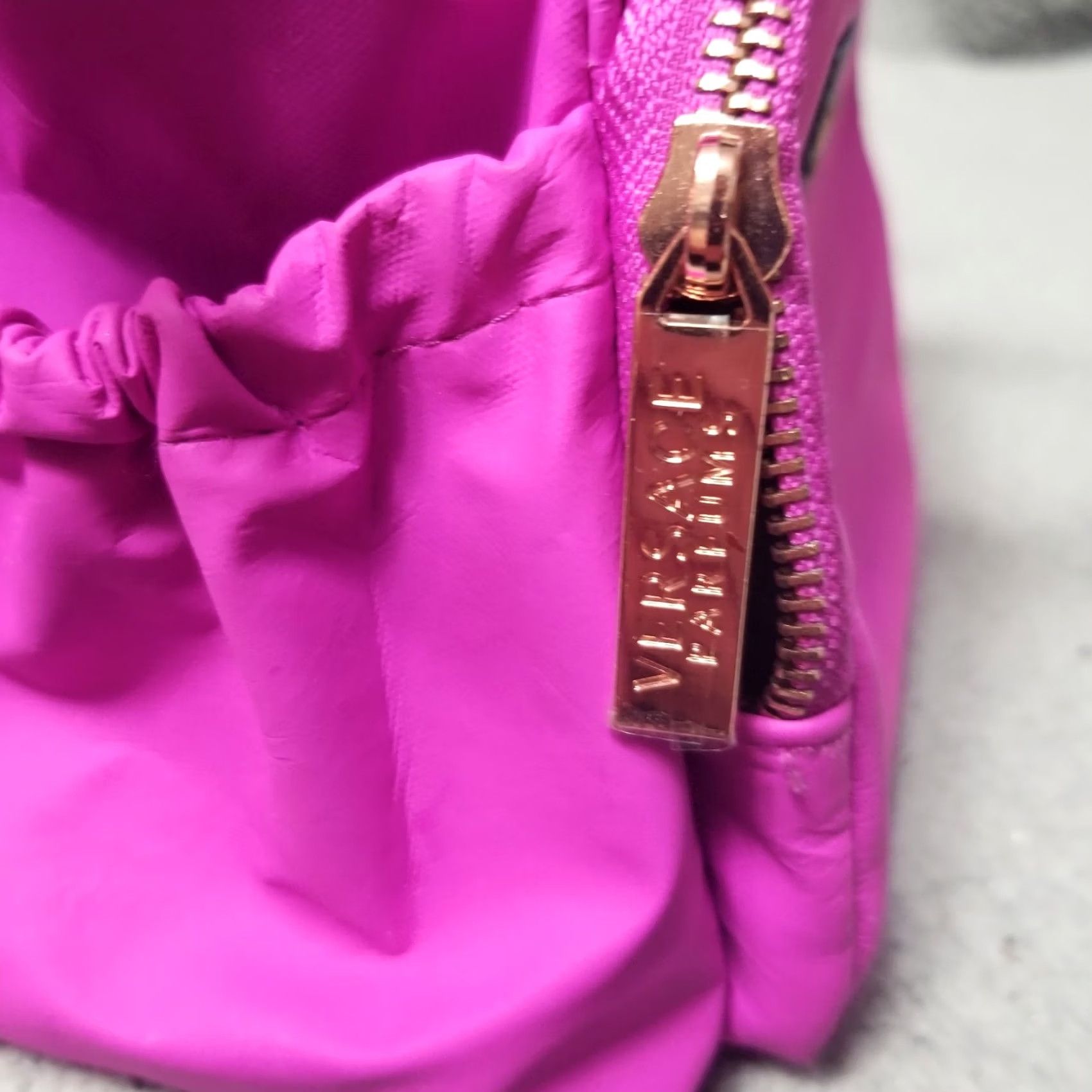 Versace Versace Parfums Fuchsia Purple Nylon Mini Tote Handbag Drawstring Cosmetic Pouch Women Tote Small Purple Size ONE SIZE - 6 Thumbnail