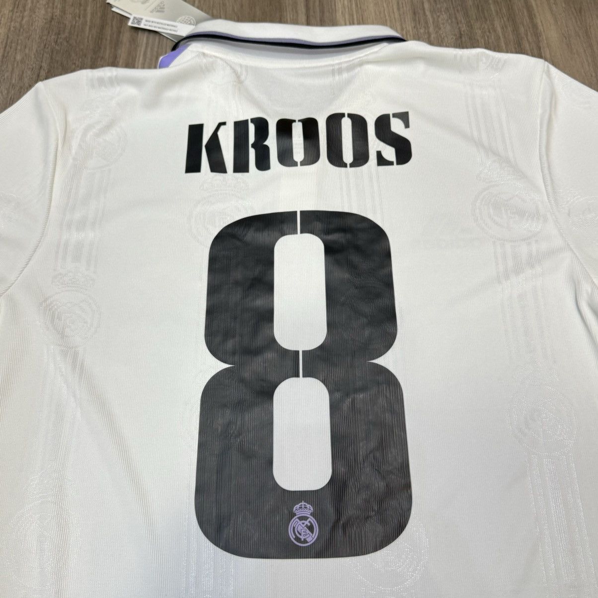 Adidas Real Madrid 22/23 player issue home shirt #8 Kroos (Bnwt) Size US M / EU 48-50 / 2 - 4 Thumbnail