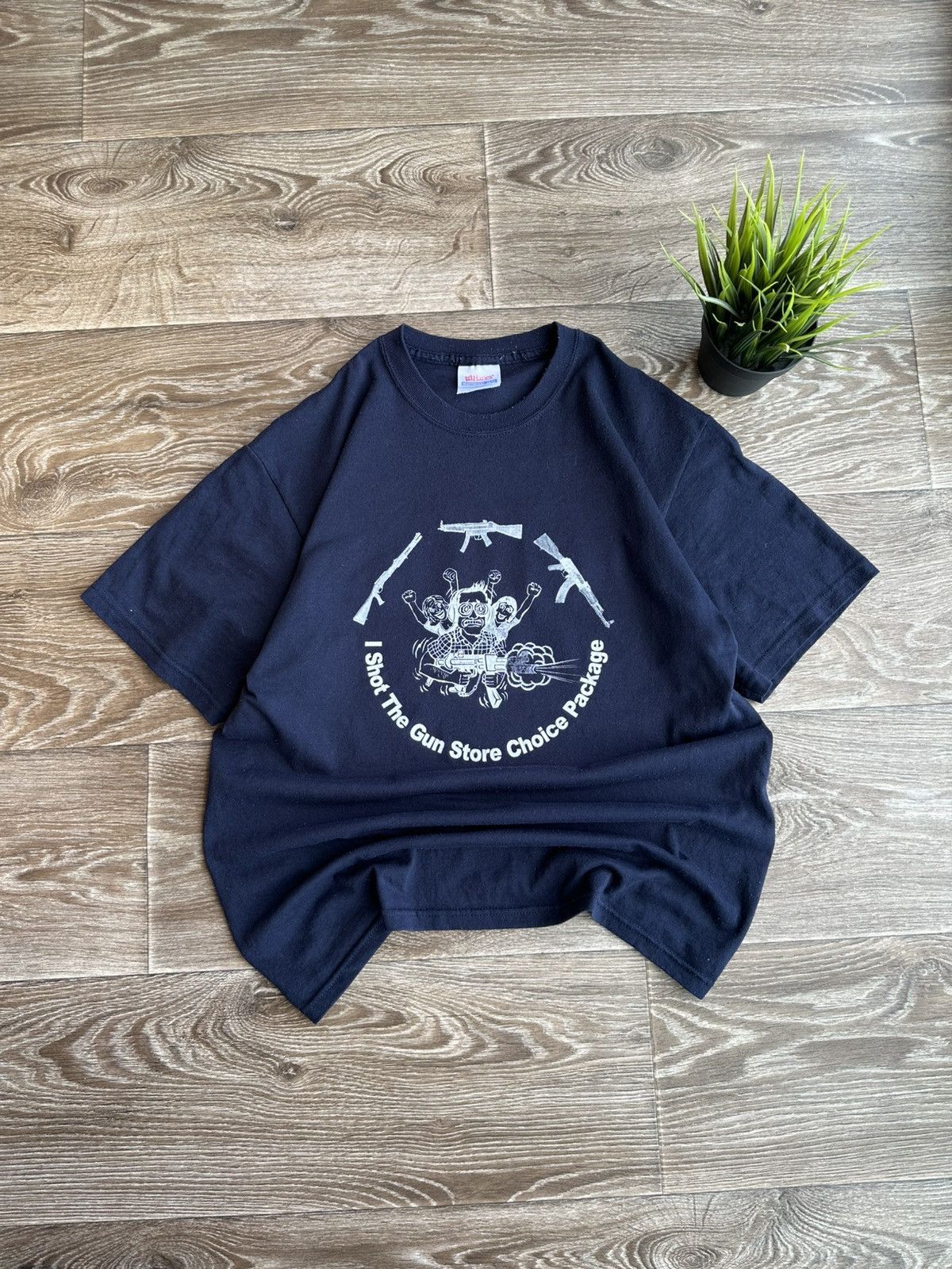 Band Tees 🔥 The Gun Store Las Vegas GTA Grand Theft Auto T Shirt Y2K Size US M / EU 48-50 / 2 - 3 Thumbnail