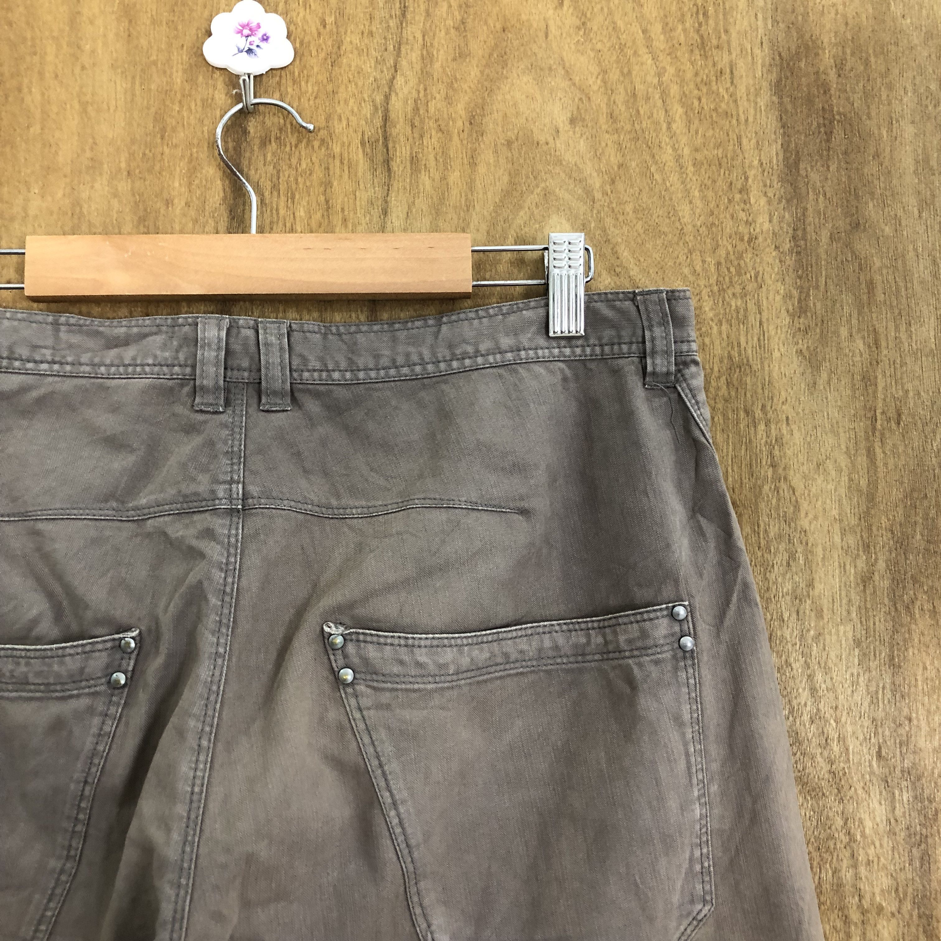 Takeo Kikuchi takeo kikuchi .TK . faded brown pants (N28) Size US 32 / EU 48 - 9 Thumbnail