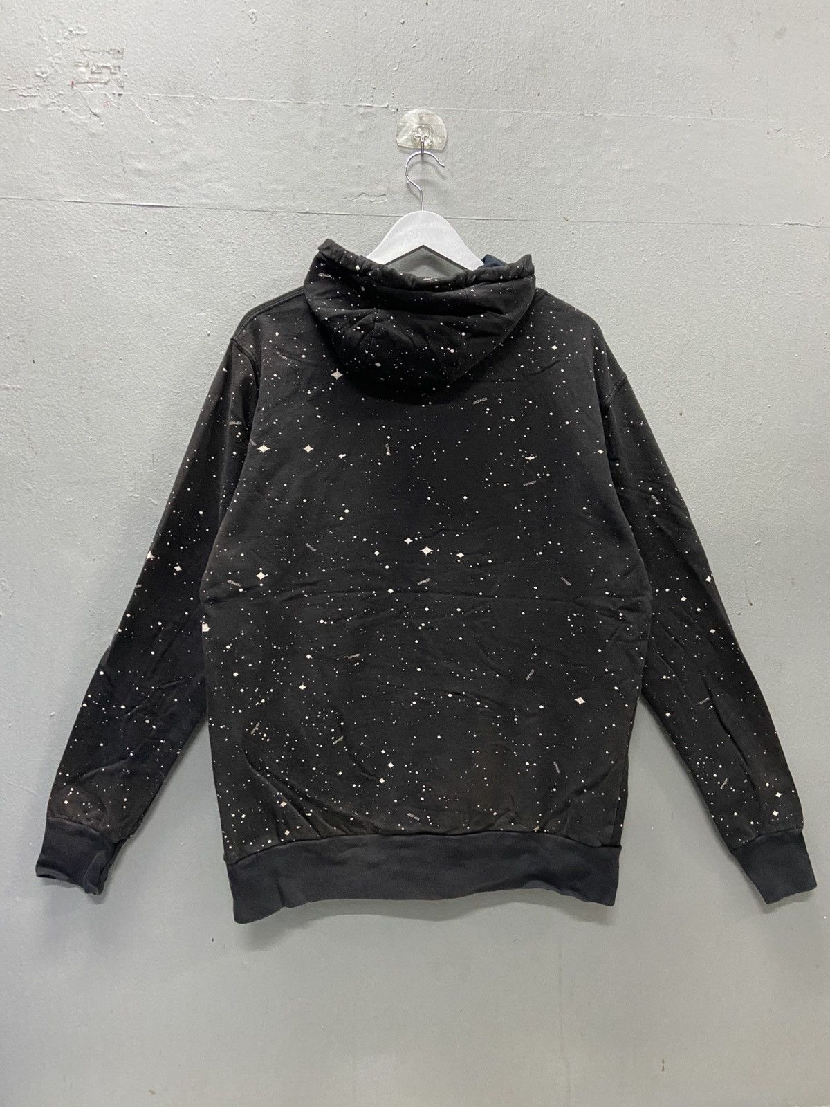 RIPNDIP RIPNDIP ALIEN GALAXY “WE OUT HERE” BLACK HOODIE Size US M / EU 48-50 / 2 - 6 Thumbnail