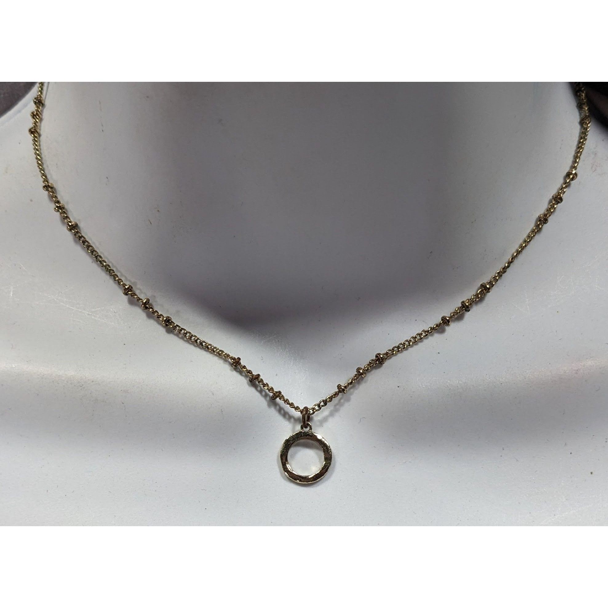 Other Minimalist Gold Tone Textured Open Circle Pendant Necklace Size ONE SIZE - 2 Thumbnail