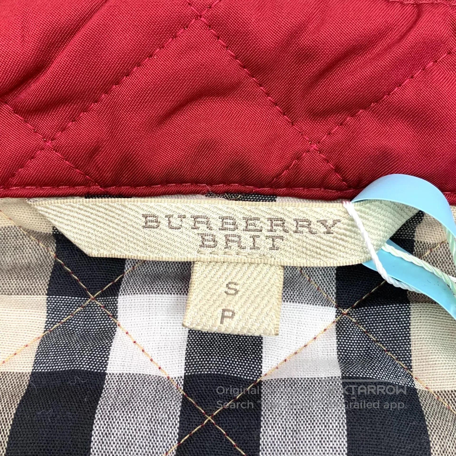 Burberry Burberry Red diamond pattern lapel single-breasted long sl Size US S / EU 44-46 / 1 - 6 Thumbnail