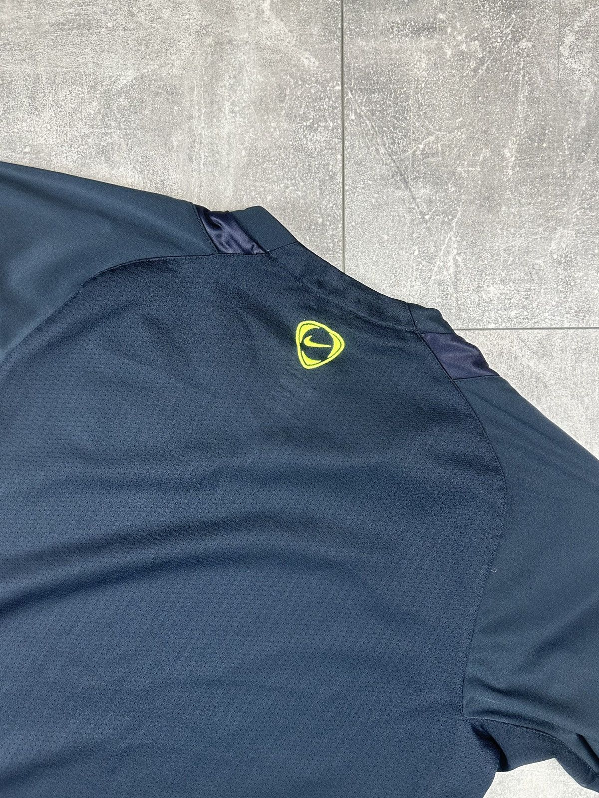Nike Nike Barcelona FC Retro 2007/08 Training Soccer Jersey Size US S / EU 44-46 / 1 - 13 Thumbnail