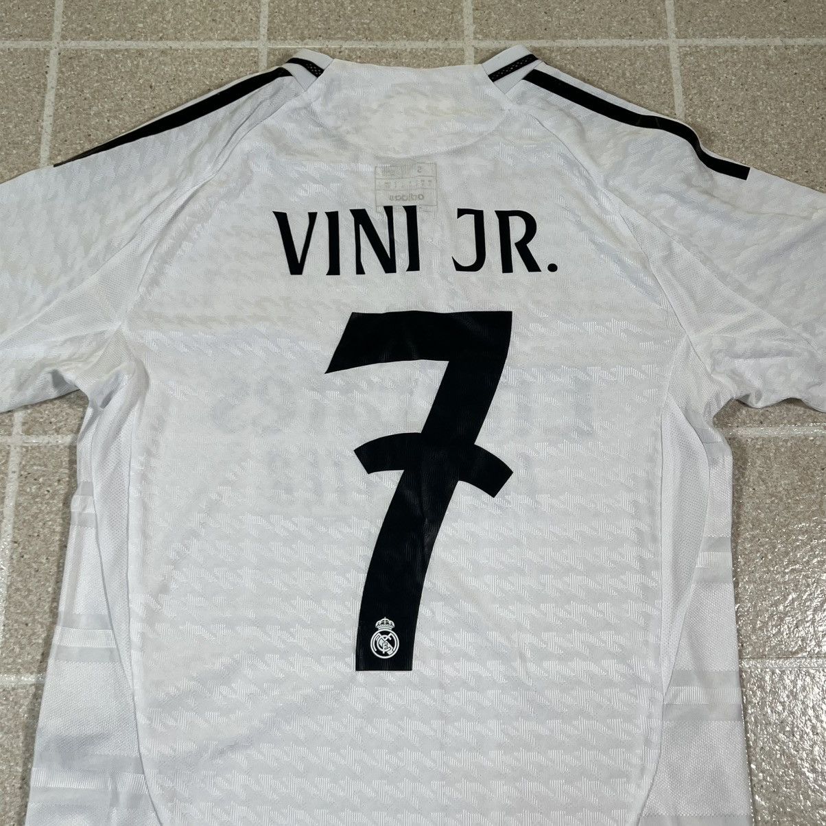 Adidas Vini JR Real Madrid Jersey 2024-25 Soccer Adidas Men S Size US S / EU 44-46 / 1 - 7 Thumbnail