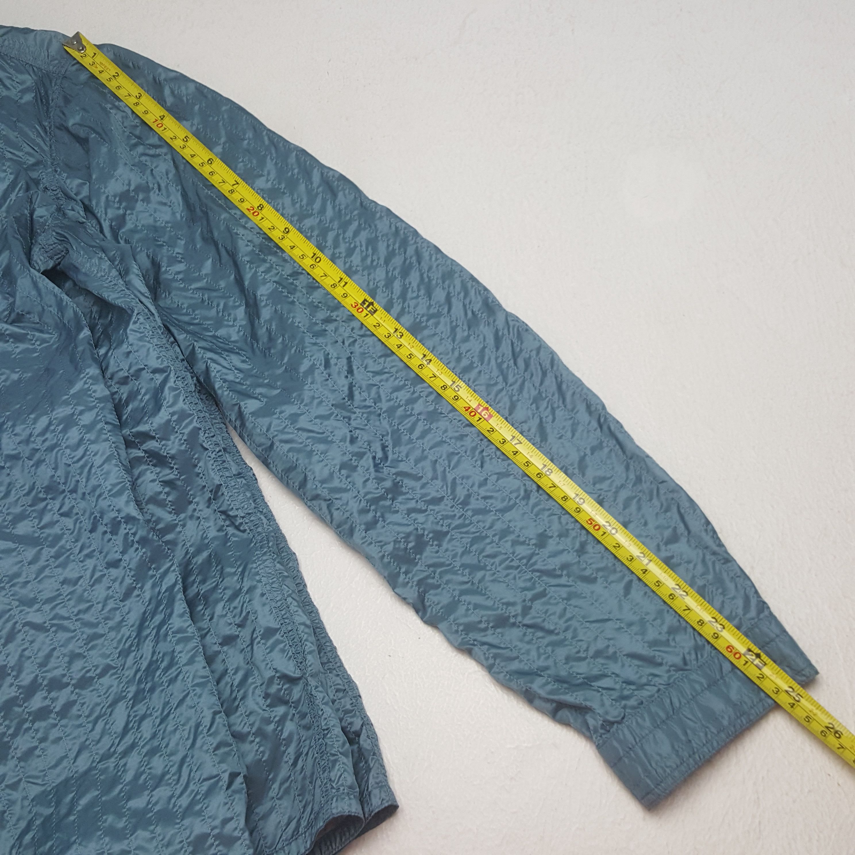 Issey Miyake Vintage Issey Miyake Japanese Reversible Jacket C298N9 Size US L / EU 52-54 / 3 - 8 Thumbnail