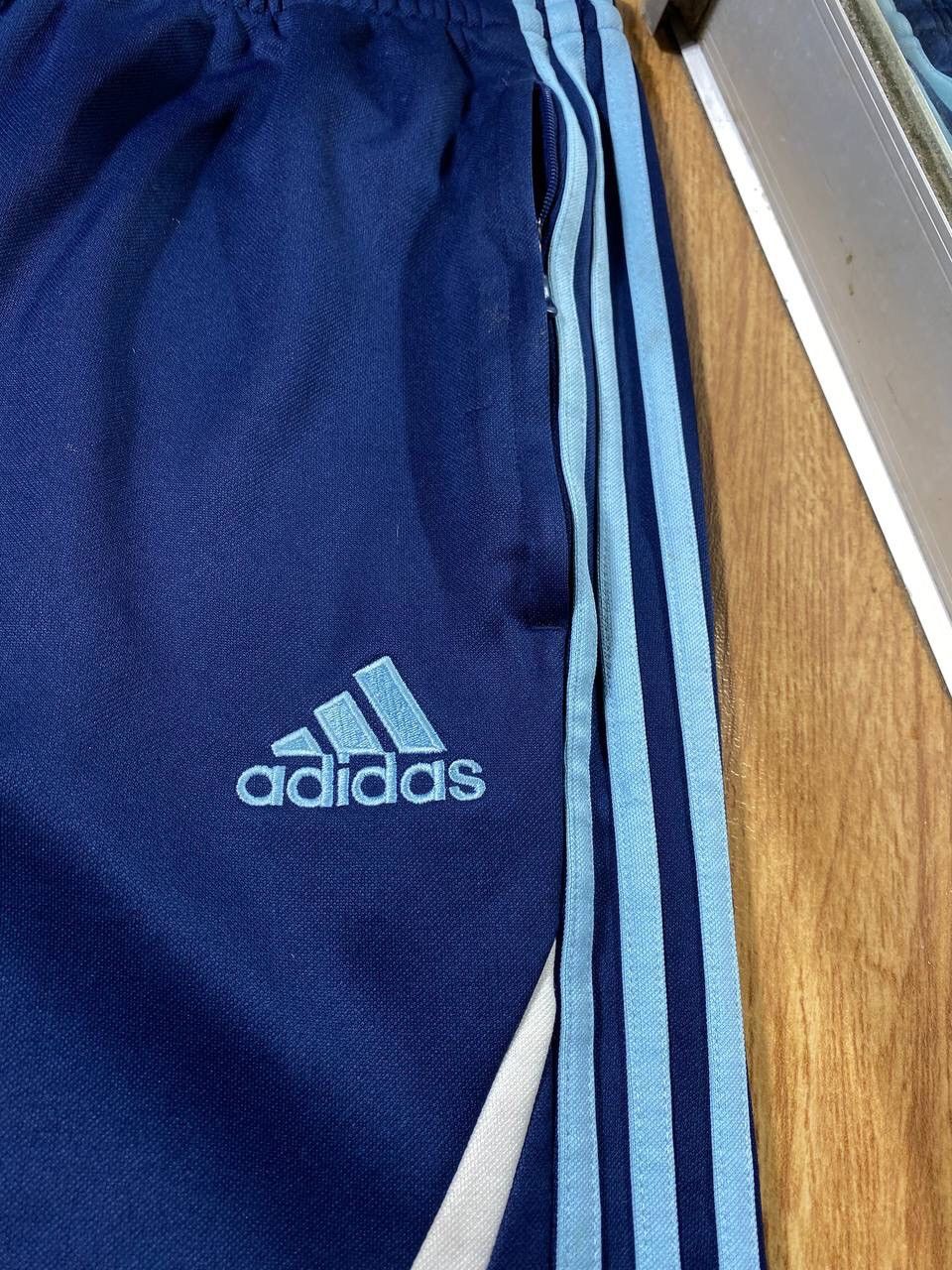 Adidas × Vintage Vintage Adidas shorts streetwear y2k casual style Size US 36 / EU 52 - 17 Thumbnail