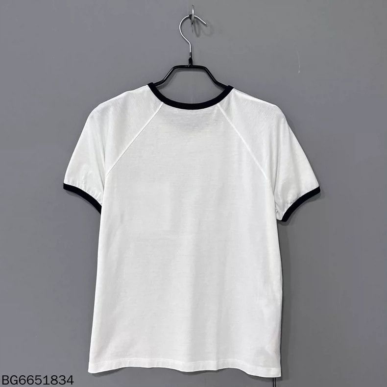 Prada Prada Triangle logo white short sleeves Size US M / EU 48-50 / 2 - 2 Thumbnail