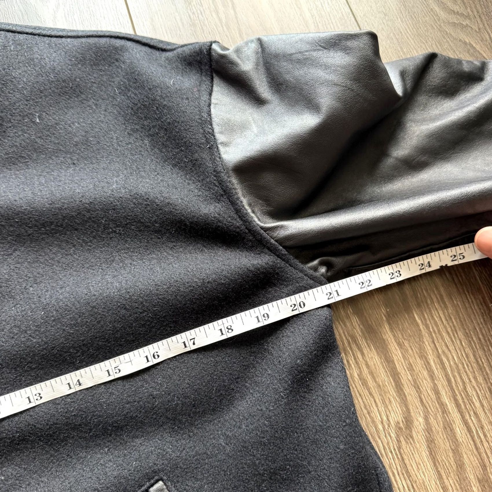Vintage VINTAGE Hard Rock Cafe Varsity Jacket Mens Small Black Wool Leather Sleeves San Diego Size US S / EU 44-46 / 1 - 7 Thumbnail