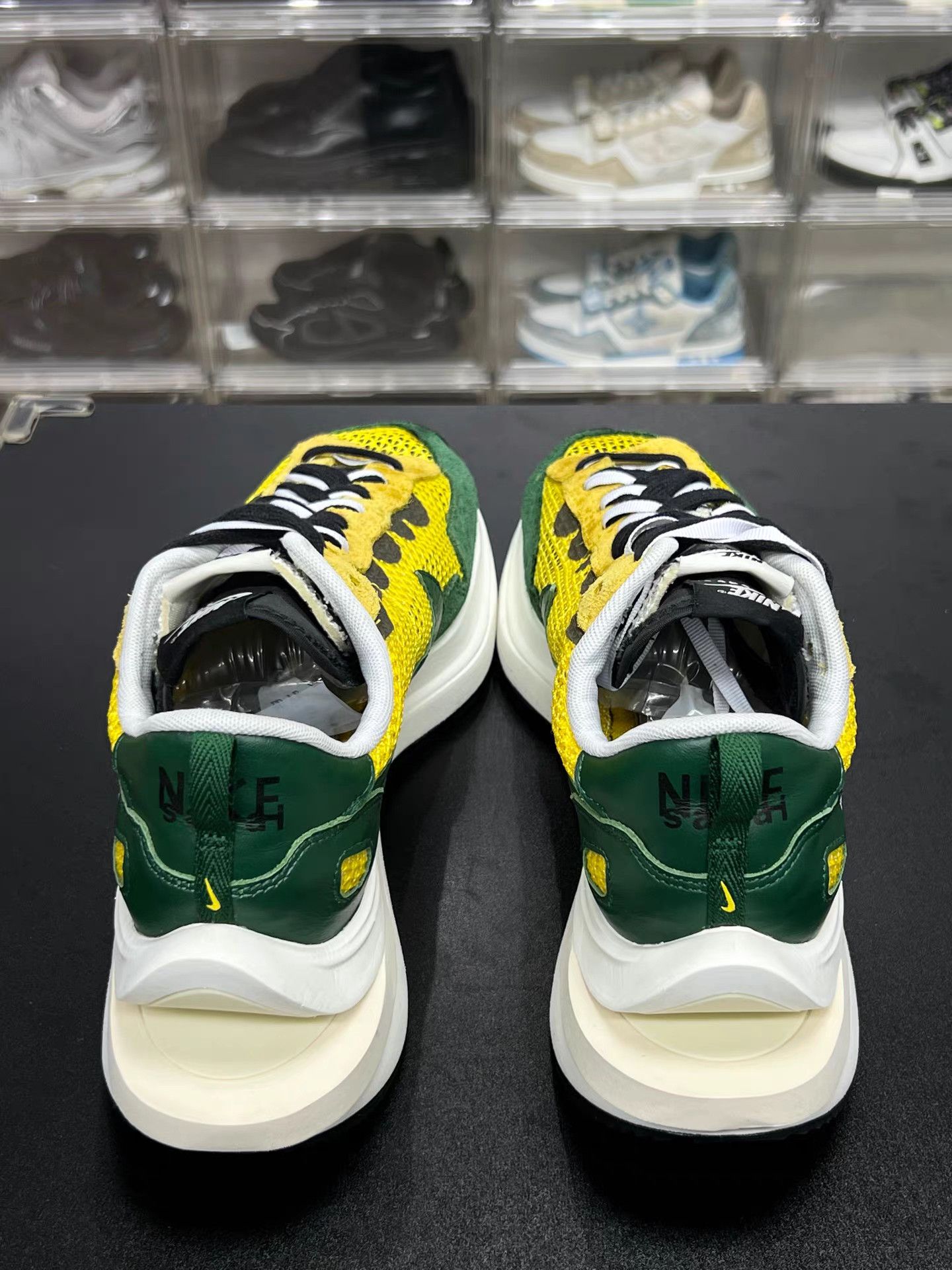 Nike NIKE SACAI VaporWaffle Yellow Green K15 Size US 11.5 / EU 44-45 - 7 Thumbnail