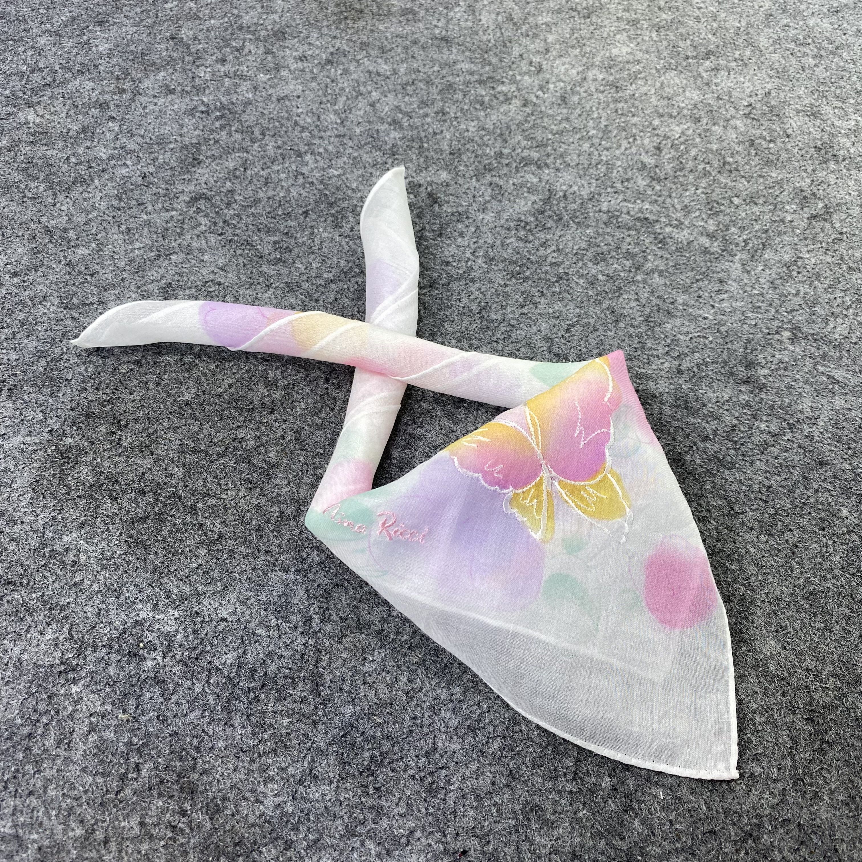 Nina Ricci Nina Ricci Handkerchief / Bandana / Neckerchief-B1543 Size ONE SIZE - 1 Thumbnail