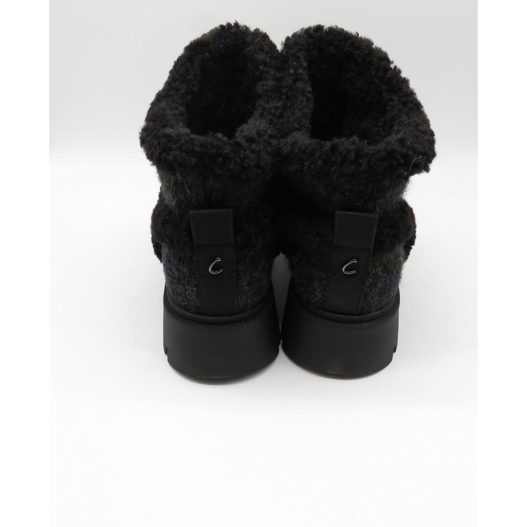 Sam Edelman Circus NY By Sam Edelman Clare Black Fuzzy Ankle Boots Winte Size US 7 / IT 37 - 6 Thumbnail