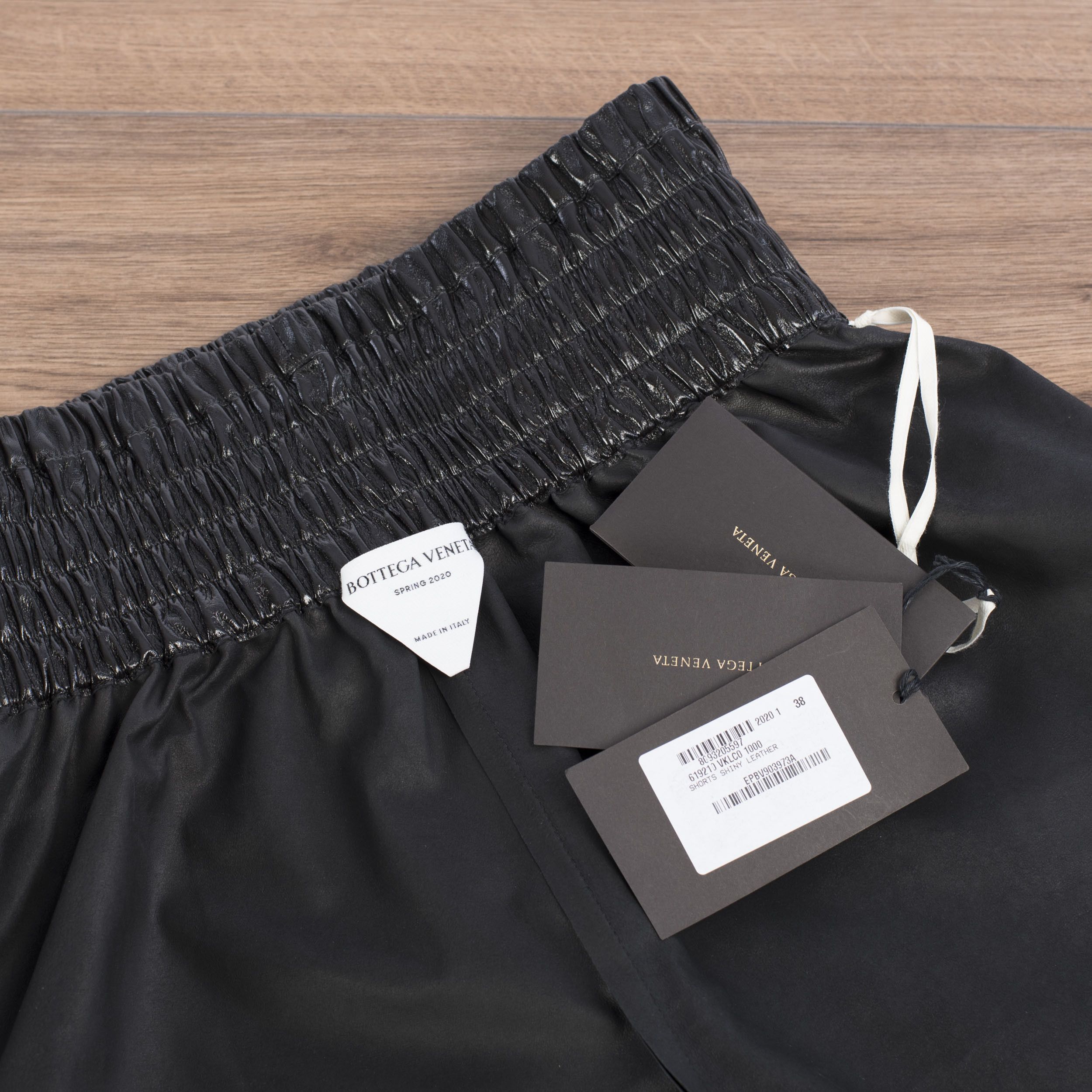 Bottega Veneta Loose Fit Shorts In Shiny Black Nappa Leather Size 26" / US 2 / IT 38 - 10 Thumbnail