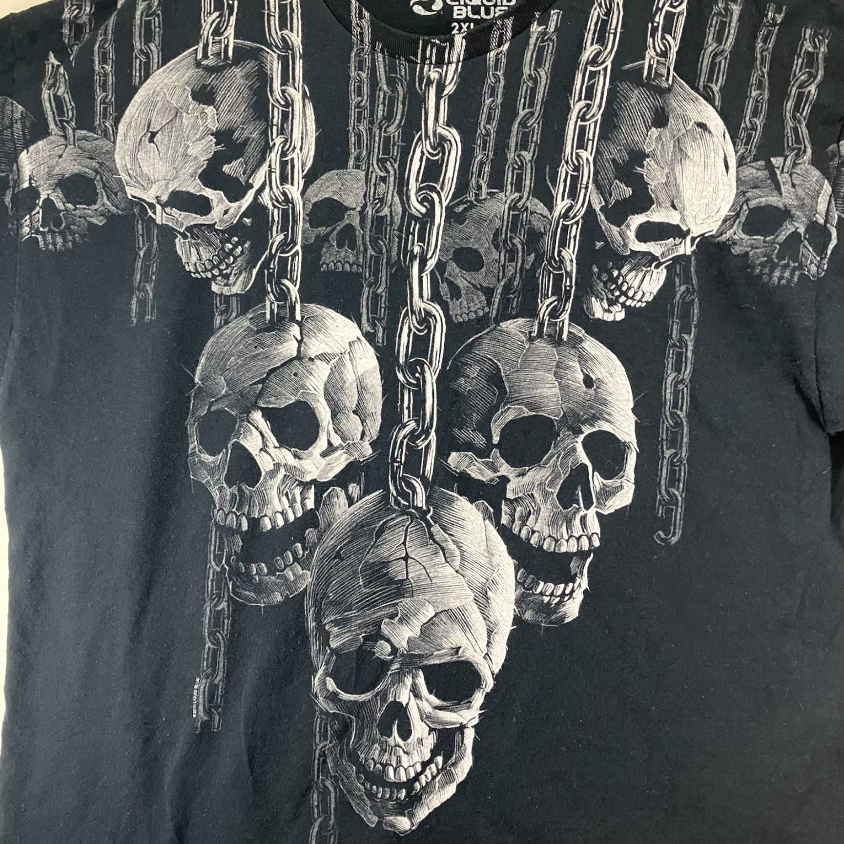 Liquid Blue Liquid Blue Hanging Out Skull T Shirt Mens 2XL y2k Grunge Metal Black Cotton Size US XXL / EU 58 / 5 - 3 Thumbnail