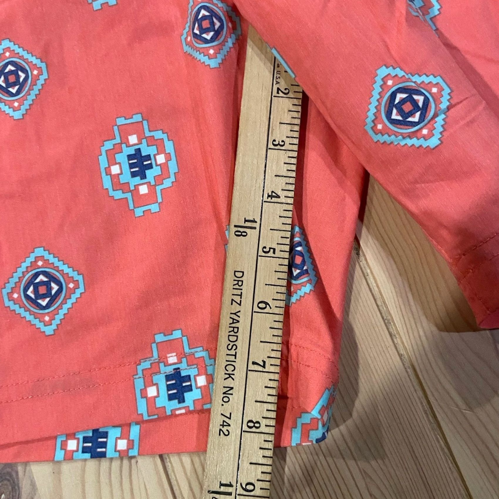 Tillys Tillys Swim Bottom Trunks Pink Water-Reactive New Blue Crown Aztec L Men Large Size US 33 - 6 Thumbnail