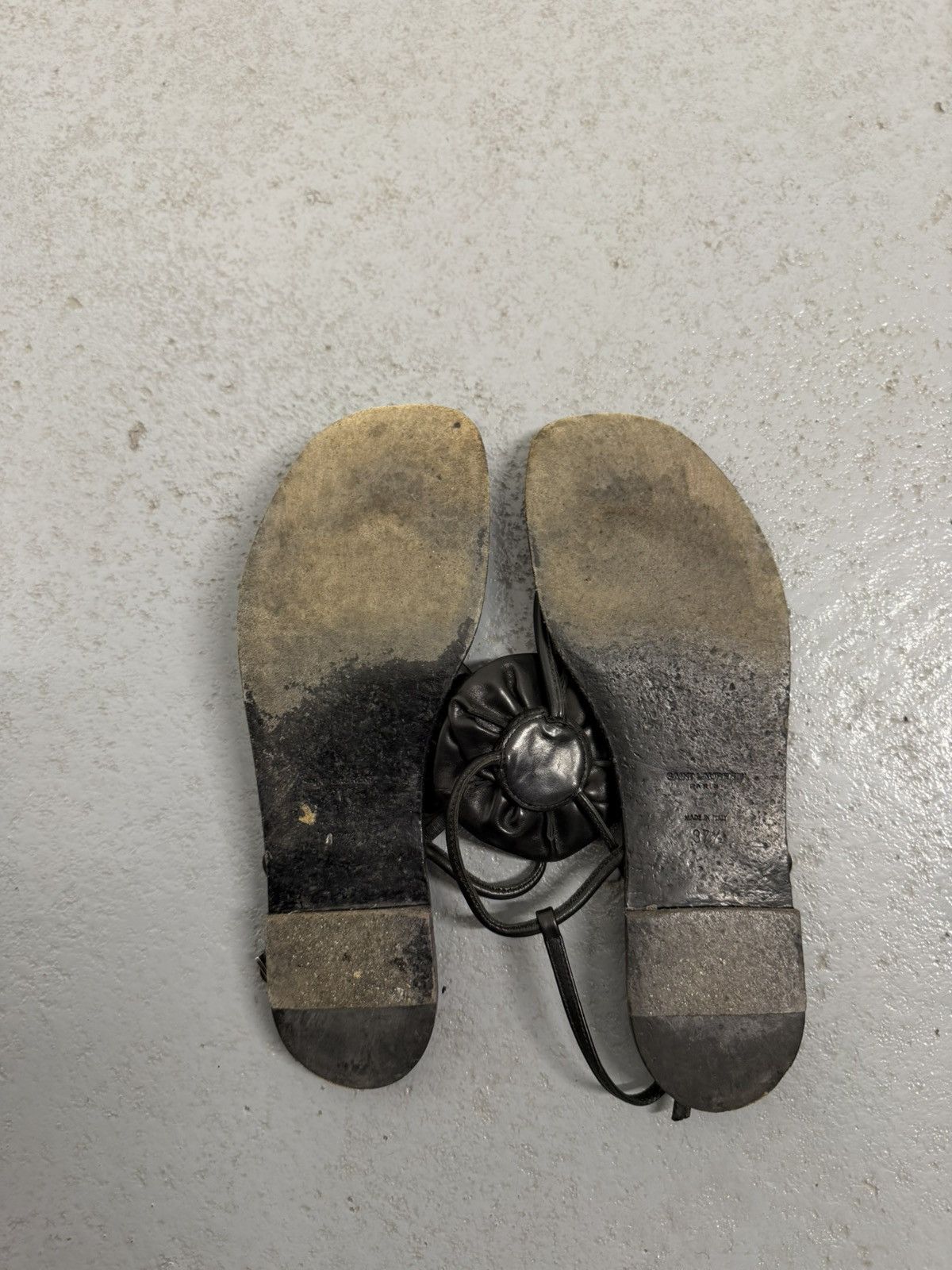 Saint Laurent Paris Saint Laurent Leather Flower Sandals Size US 7.5 / IT 37.5 - 7 Thumbnail