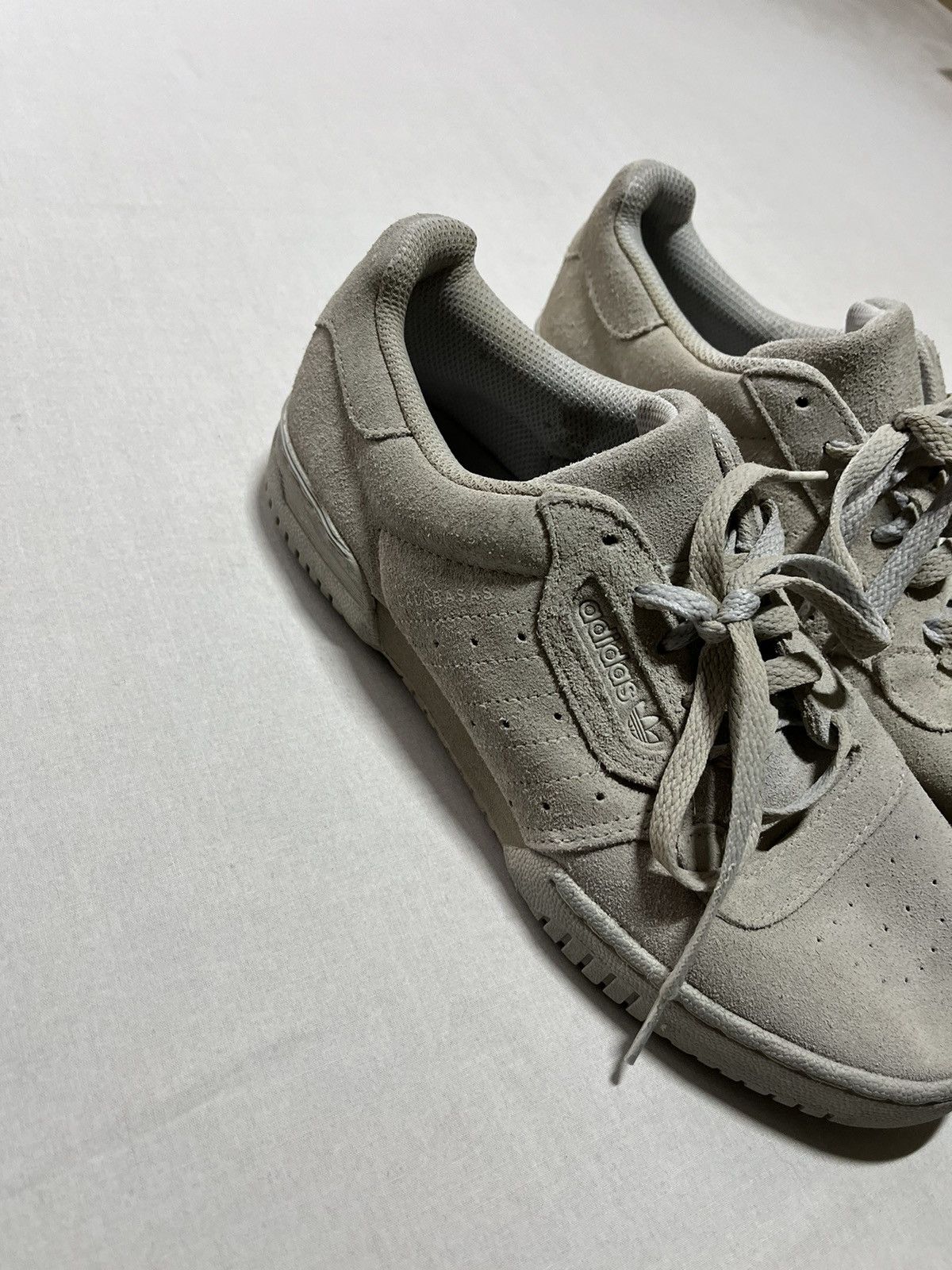 Adidas Yeezy calabasas powerphase size 5.5 Size US 7 / EU 40 - 3 Thumbnail