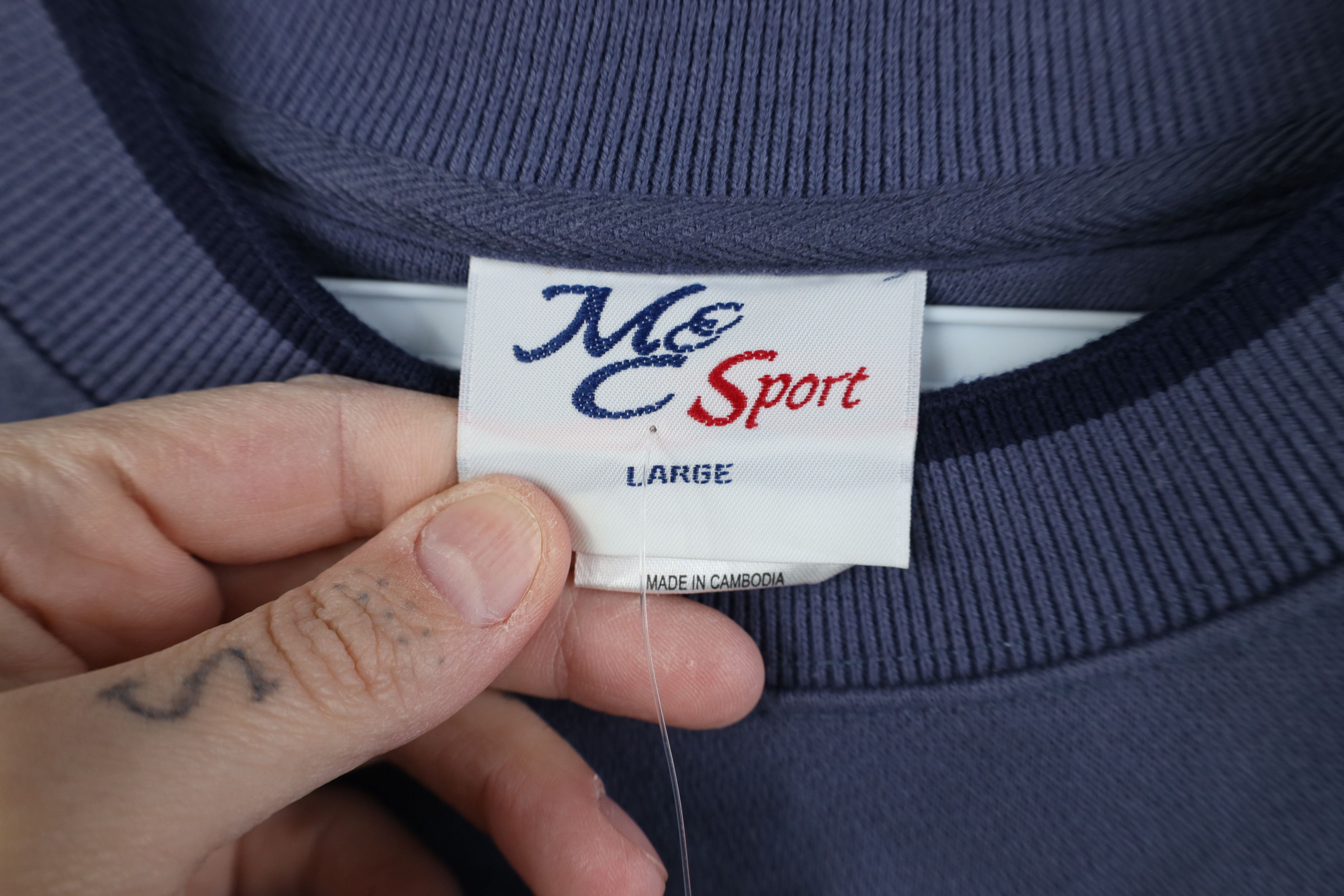 Vintage Deadstock Vintage 90s Y2K Streetwear Buck Sweatshirt Blue Size L / US 10 / IT 46 - 8 Thumbnail
