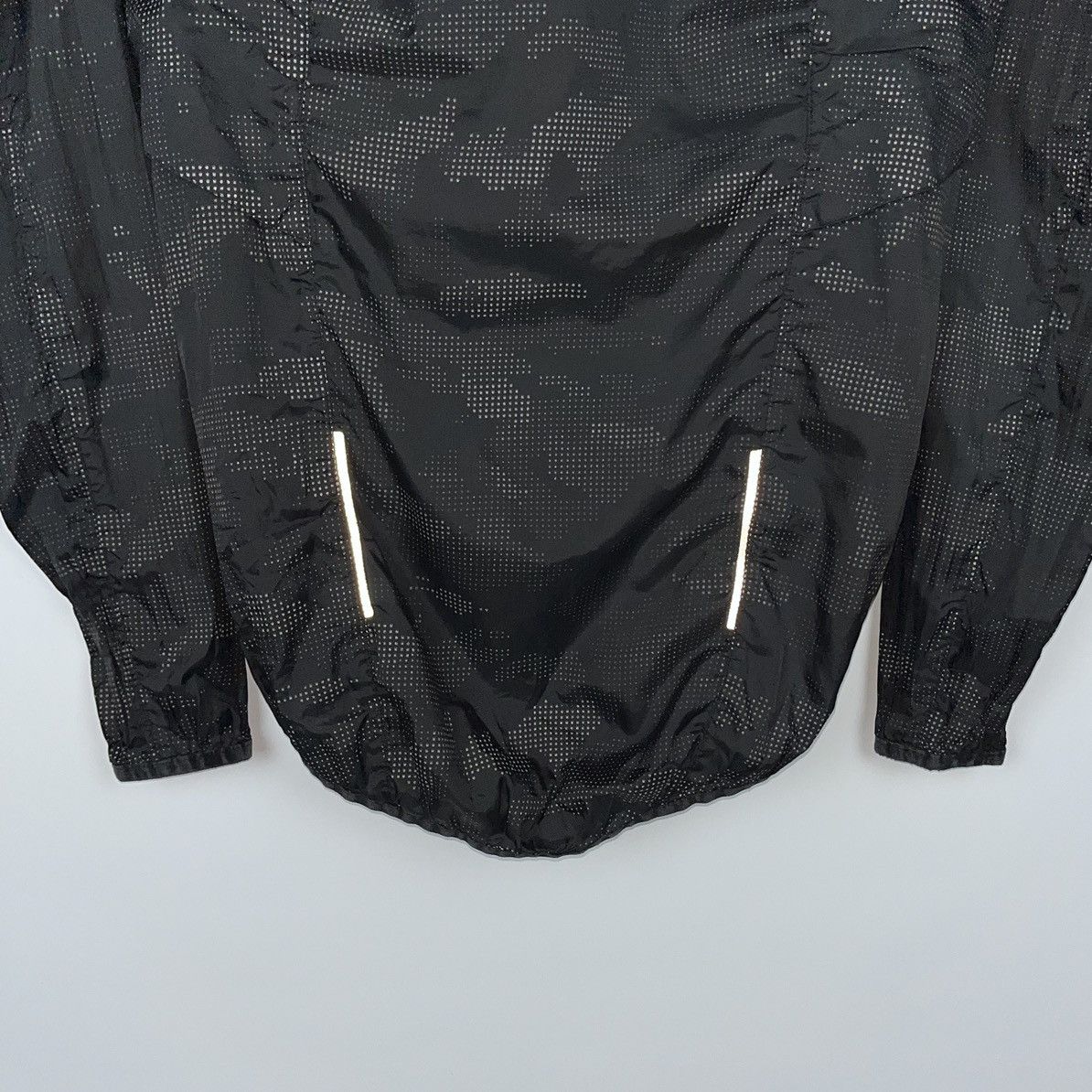 Sports Specialties Endura Full Zip Cycling Jacket Size S Reflective Full Zip Size US S / EU 44-46 / 1 - 18 Thumbnail