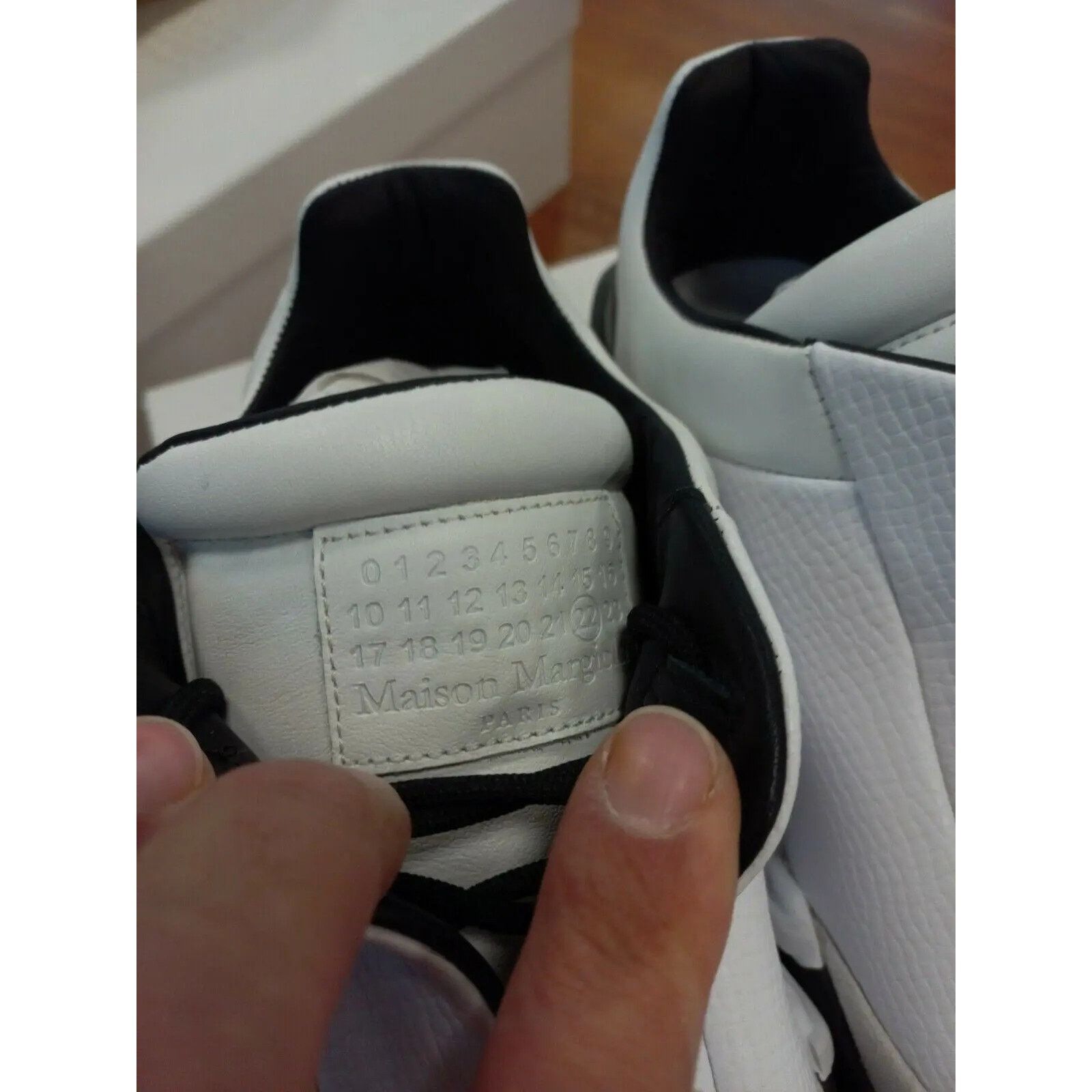 Maison Margiela o1rshd1 Sneakers S37WS0493 in White and Grey Size US 10 / EU 43 - 9 Thumbnail