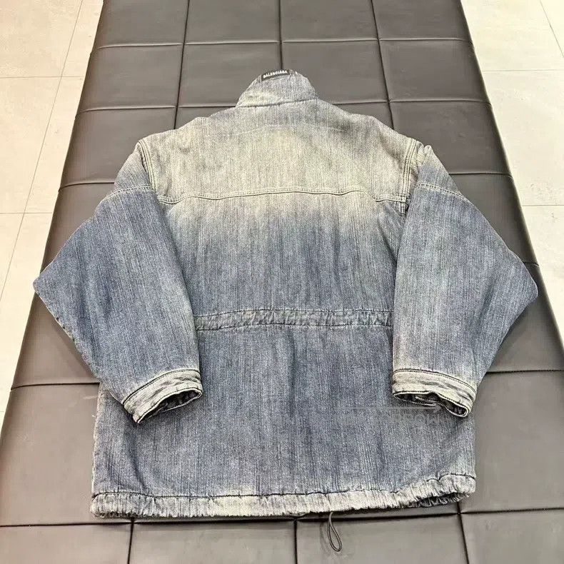 Balenciaga Balenciaga Washed Retro Distressed Parka Denim Jacket Size US S / EU 44-46 / 1 - 3 Thumbnail
