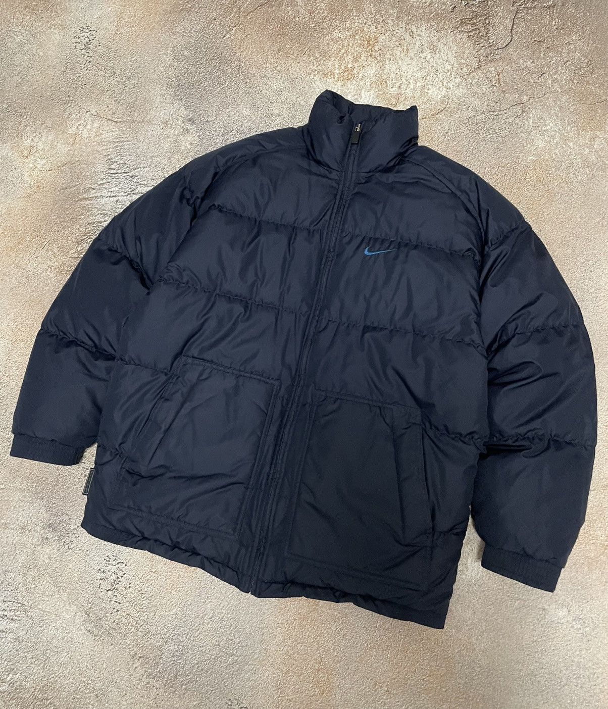 Nike Vintage Nike Big Swoosh Nylon Navy Puffer Jacket Size US S / EU 44-46 / 1 - 2 Thumbnail