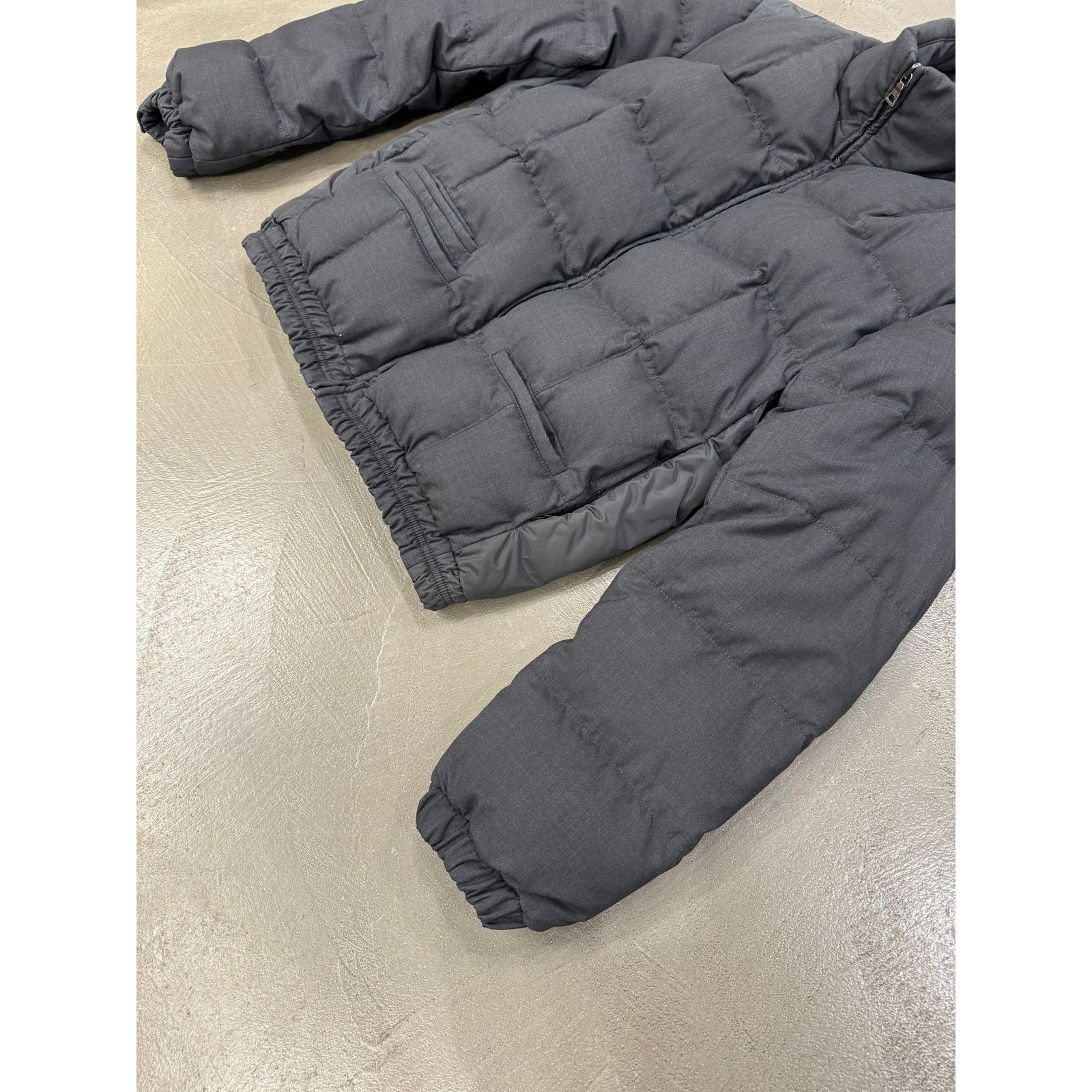 Prada 2010 Prada nylon puffer jacket Size US L / EU 52-54 / 3 - 5 Thumbnail