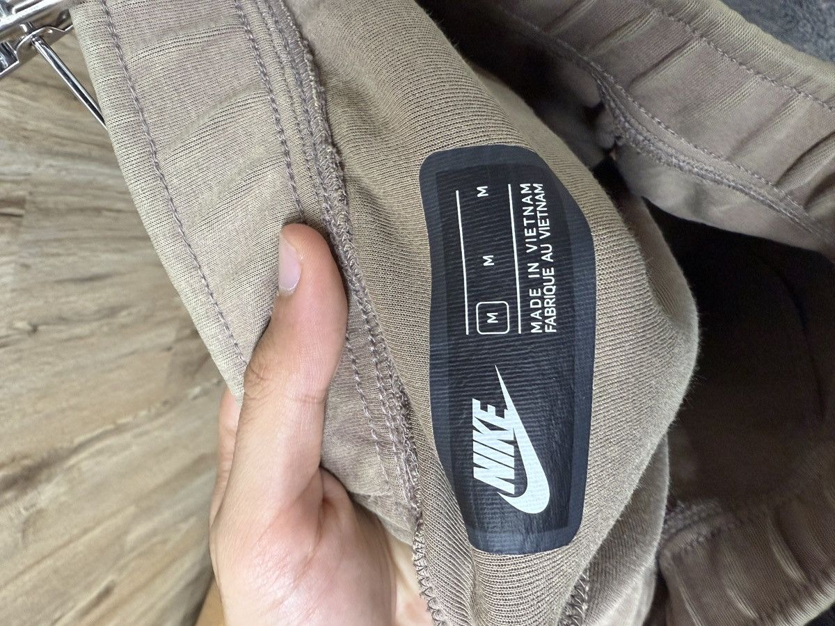Nike Nike Tech Beige Shorts Size US 32 / EU 48 - 6 Thumbnail