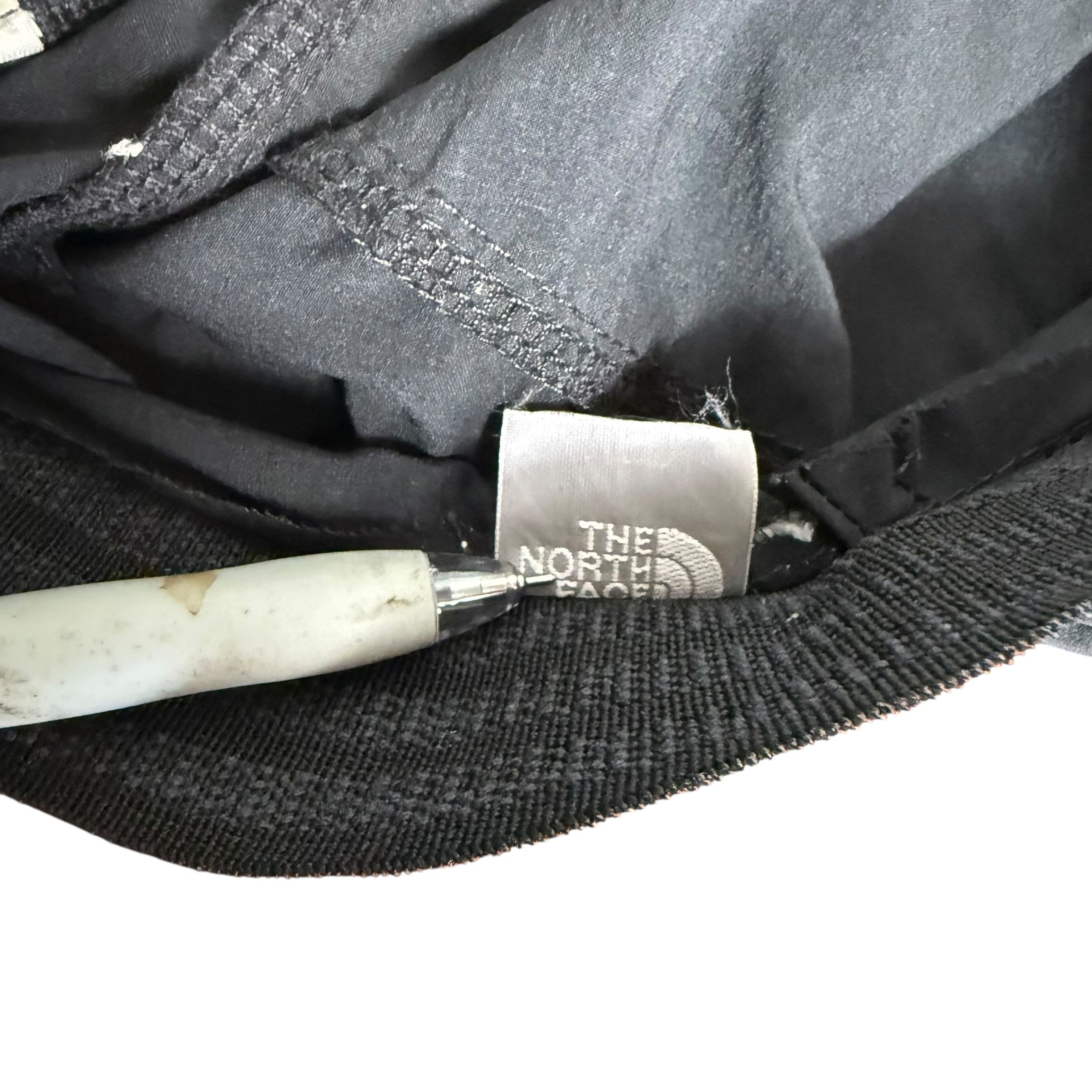 The North Face 🔥RARE🔥Vintage The North Face Waterproof Fitted Cap Size ONE SIZE - 7 Thumbnail