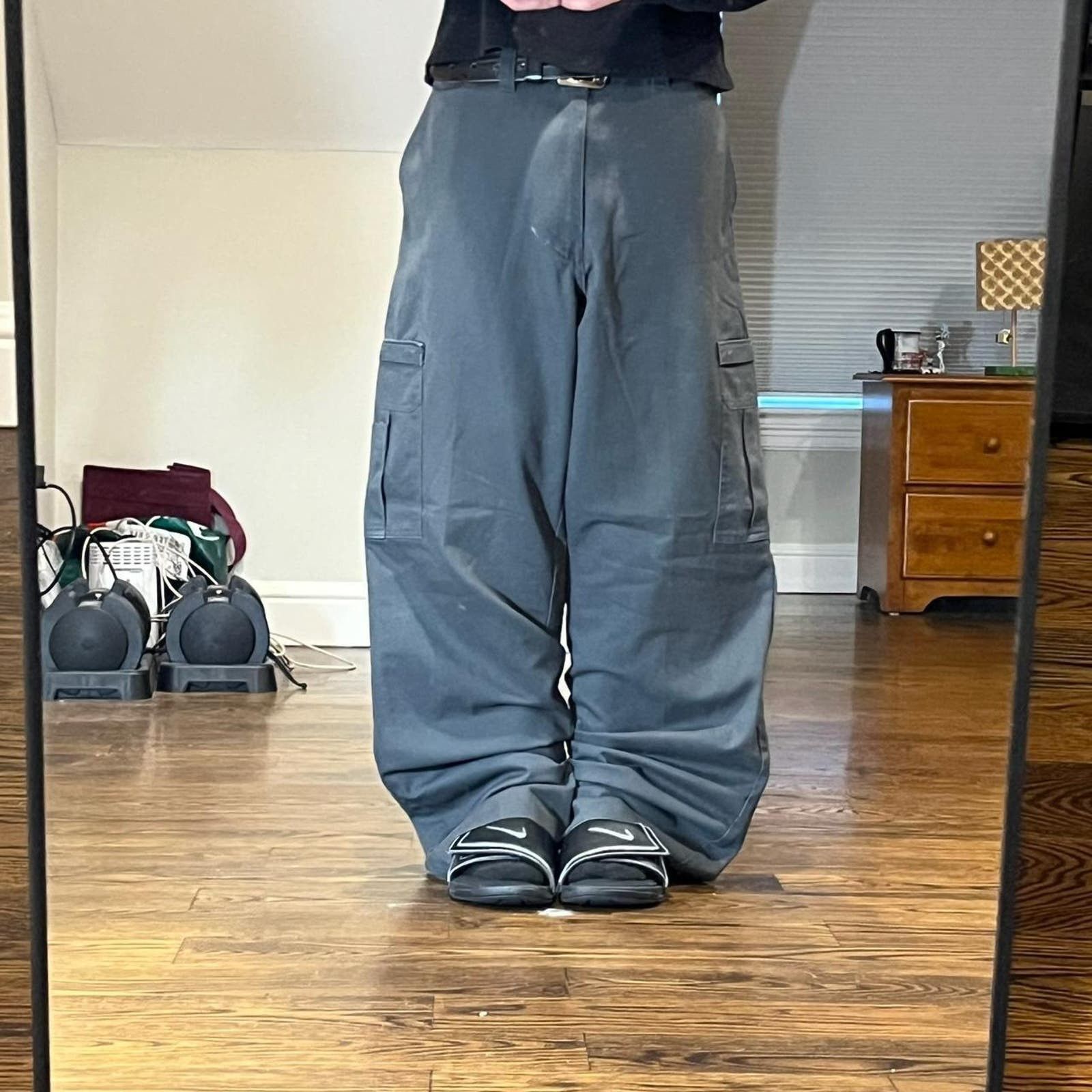 2000s Wide Leg Cargos (XS) main image 1