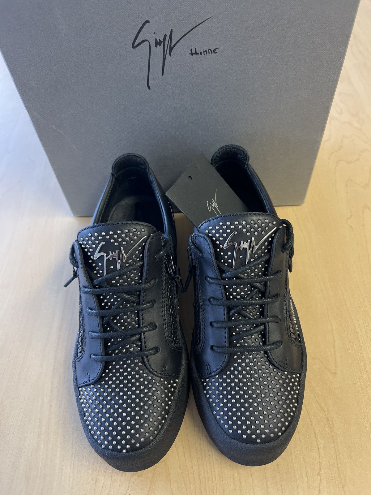 Giuseppe Zanotti Studed Low Top EU37 Size US 7 / IT 37 - 2 Thumbnail