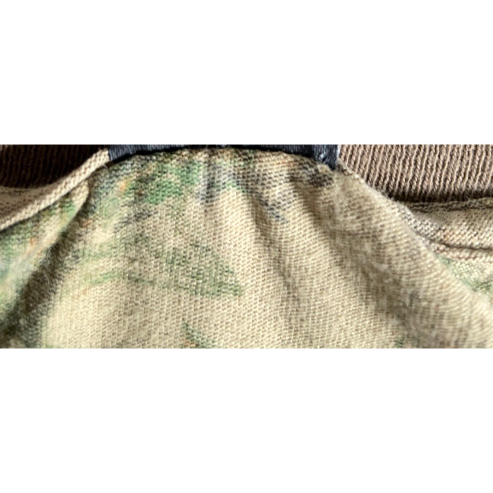 Vintage VINTAGE Ace Sportswear 80s Camouflage Pocket Long Sleeve T-Shirt L Green 50/50 90s Grunge Nature Outdoor 80s Mens Size US L / EU 52-54 / 3 - 4 Thumbnail