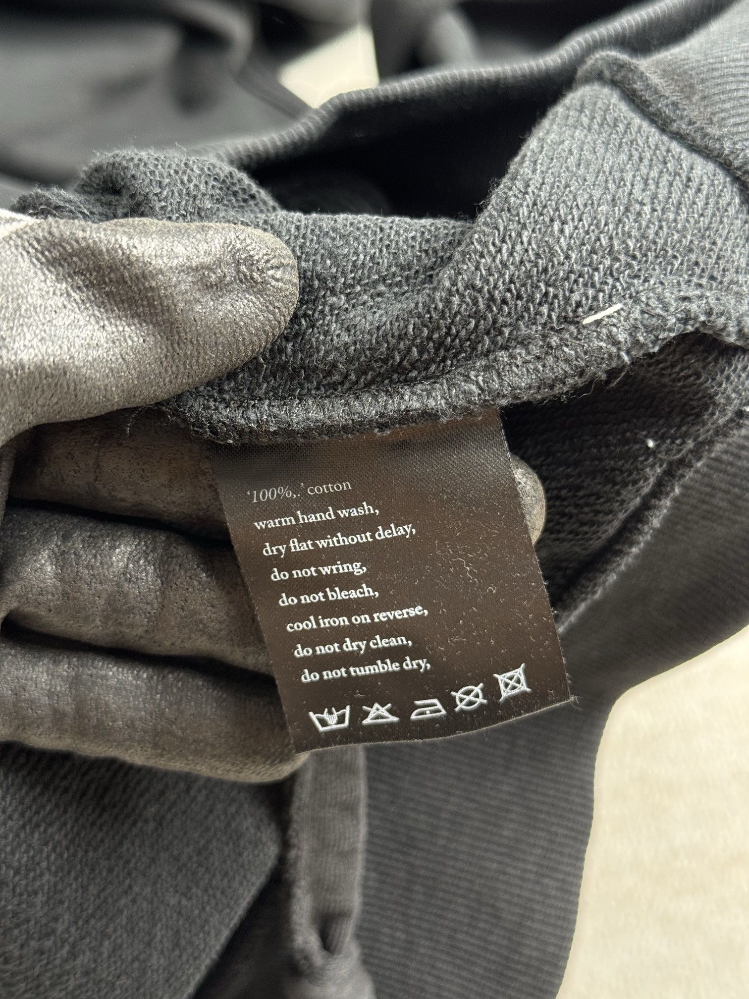 Ksubi Crisis hooide Size US M / EU 48-50 / 2 - 12 Thumbnail