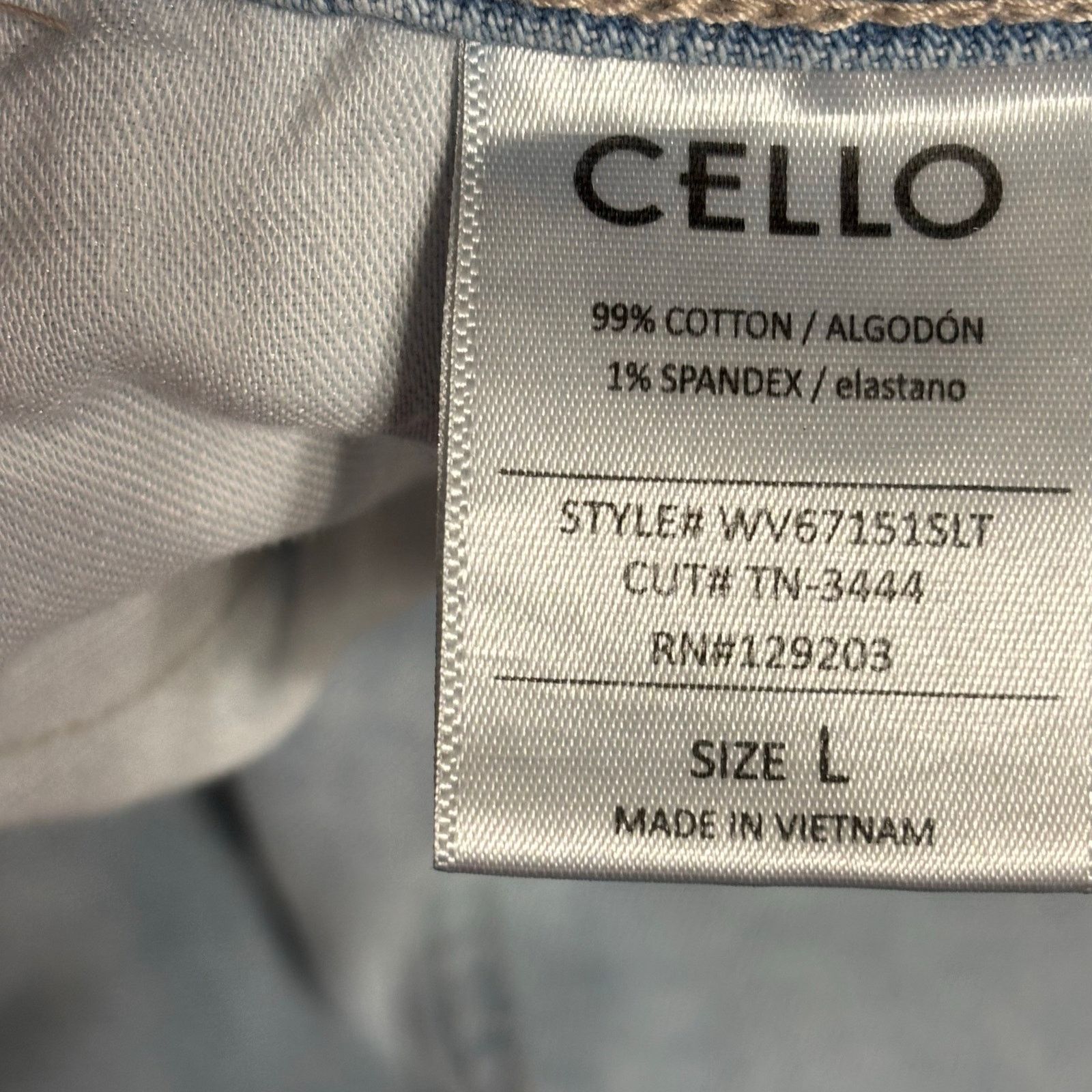 Other Cello Light Wash Distressed Denim Shorts Size Large Size 31" - 8 Thumbnail